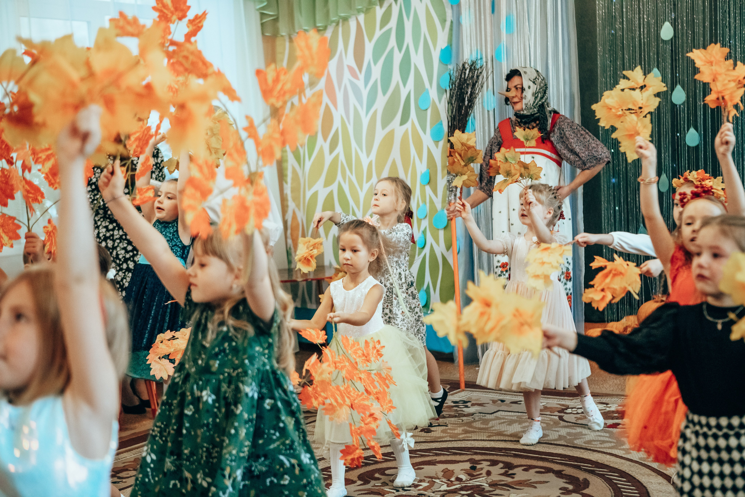 Утренник «Праздник осени». Семейный и детский фотограф в г. Новосибирске Макеева Анастасия