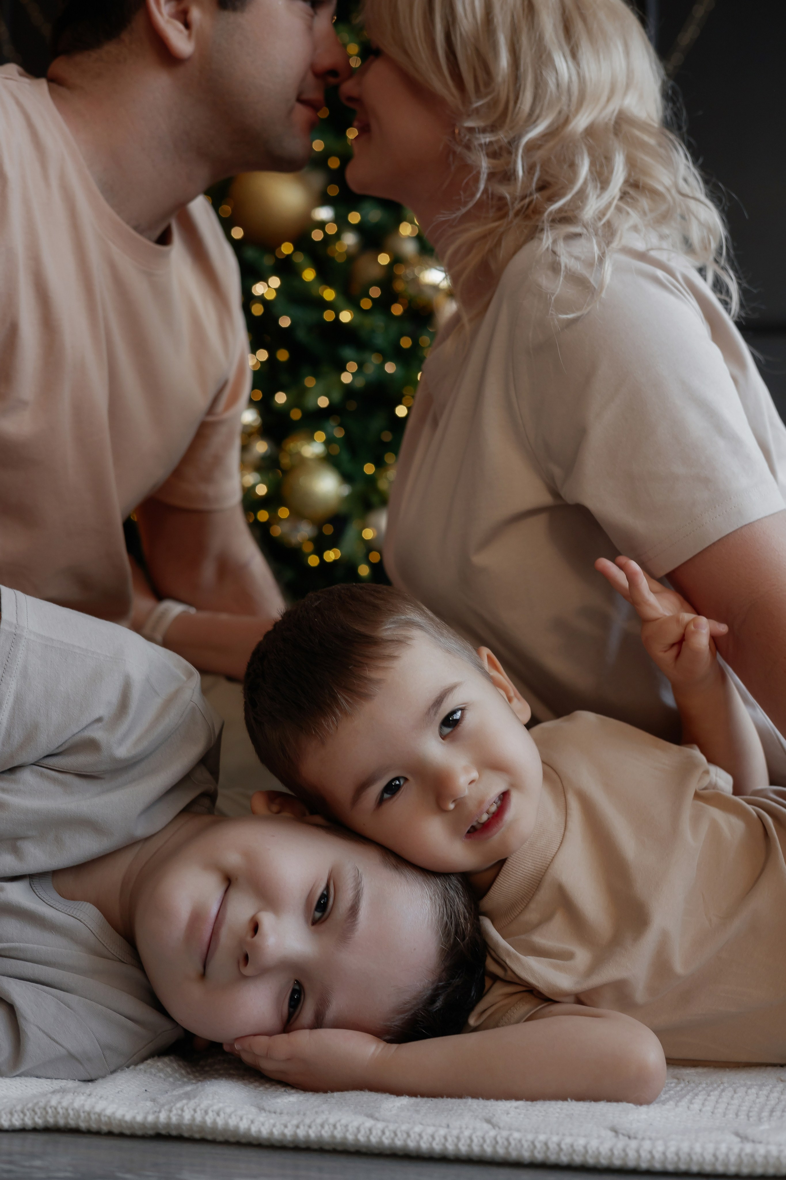 Семейная новогодняя фотосессия. Фотограф Волгоград | Боганова Екатерина