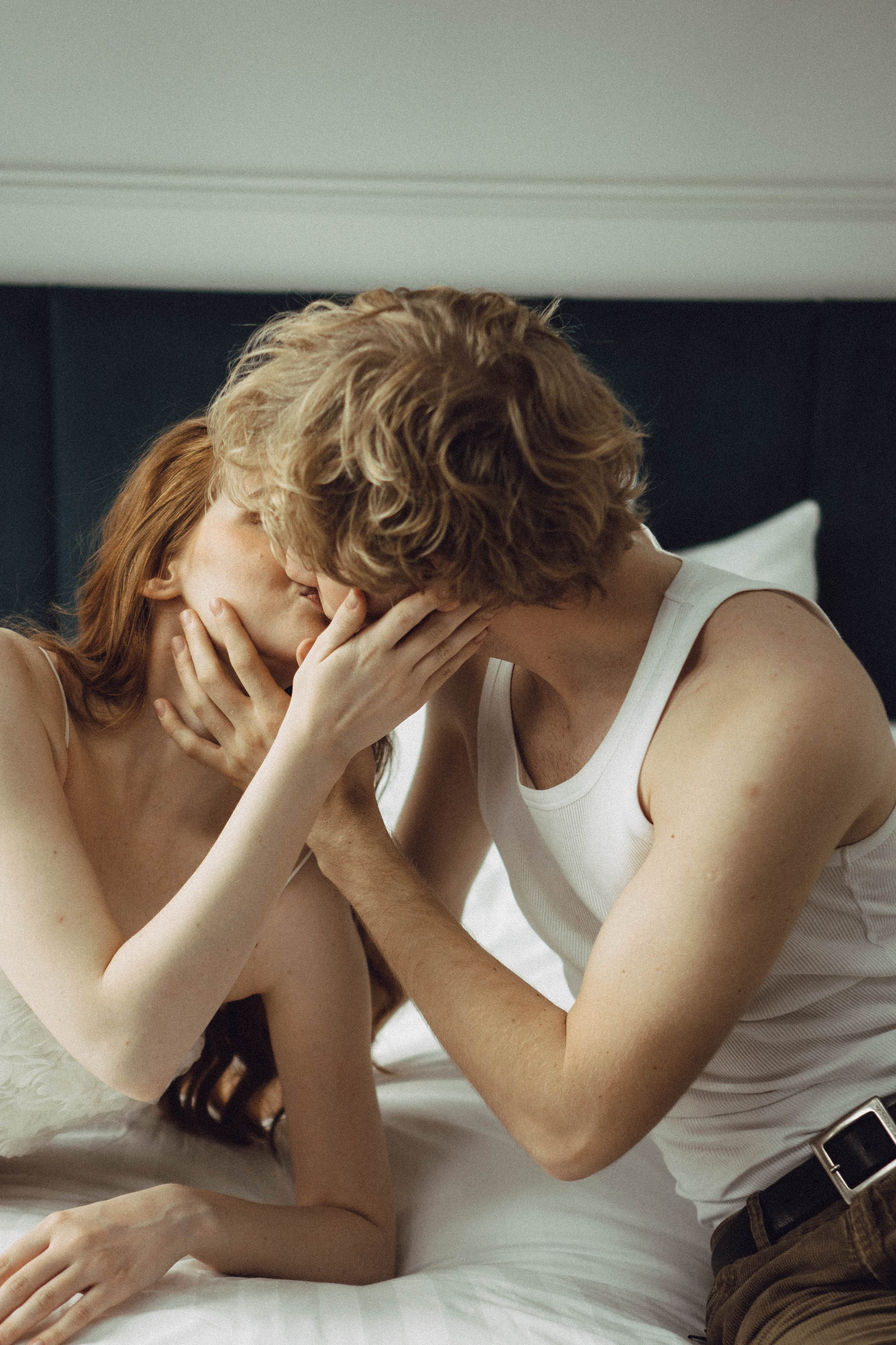 СВАДЕБНАЯ СЬЕМКА В ОТЕЛЕ. СБОРЫ ЖЕНИХА И НЕВЕСТЫ И ТАКЖЕ ТОР И ПОДГОТОВКА К ПРОГУЛКЕ. Профессиональный фотограф, Санкт-Петербург — Виктория Богомолова