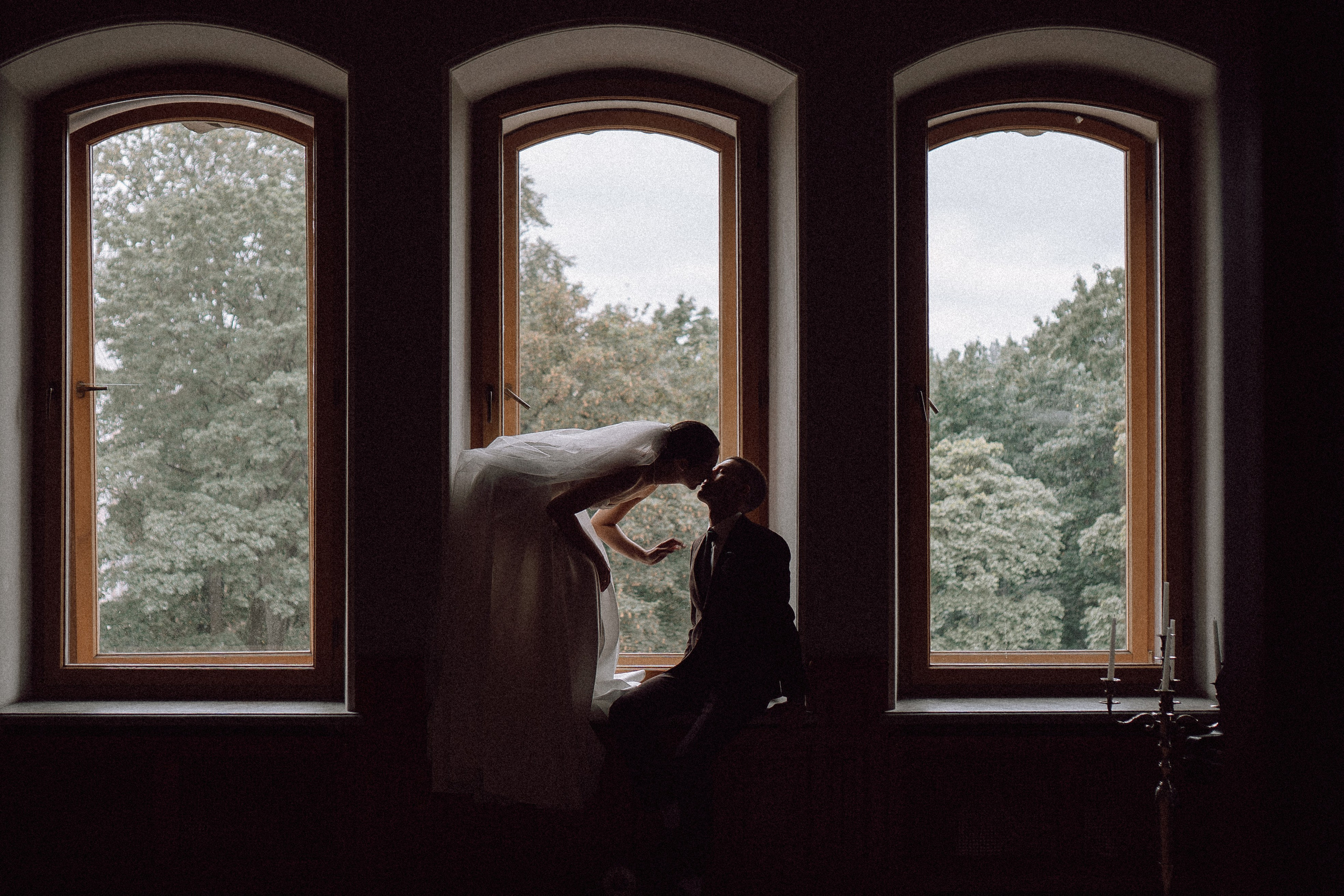 СВАДЕБНАЯ ПРОГУЛКА В САНТК-ПЕТЕРБУРГЕ (ИСАКИЕВСКИЙ СОБОР, ЗИМНЯЯ КАНАВКА, ЭРМИТАЖ И БОЛЬШАЯ МОРСКАЯ УЛИЦА). Профессиональный фотограф, Санкт-Петербург — Виктория Богомолова