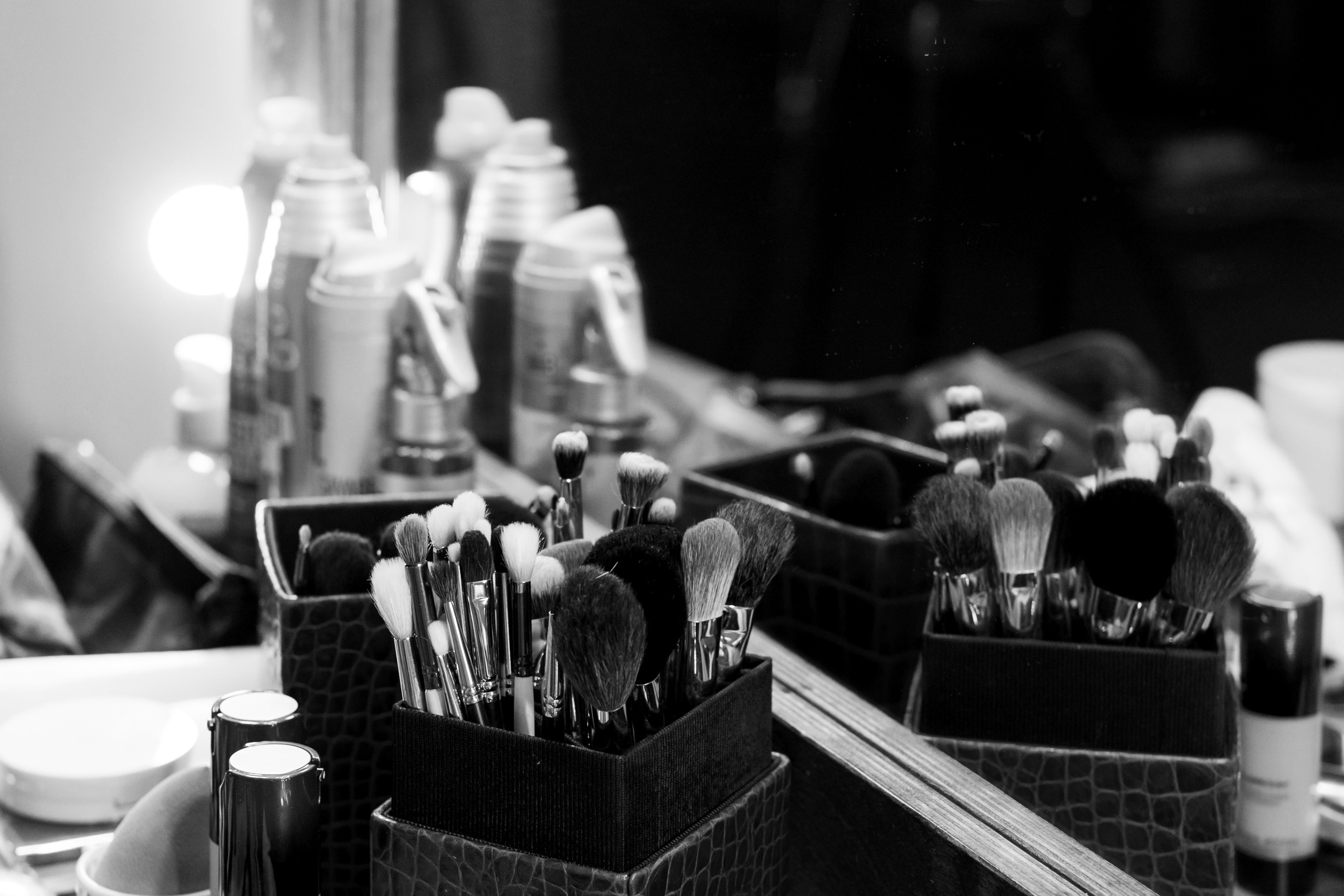 Backstage. Destination wedding photographer Mary Korenchuk