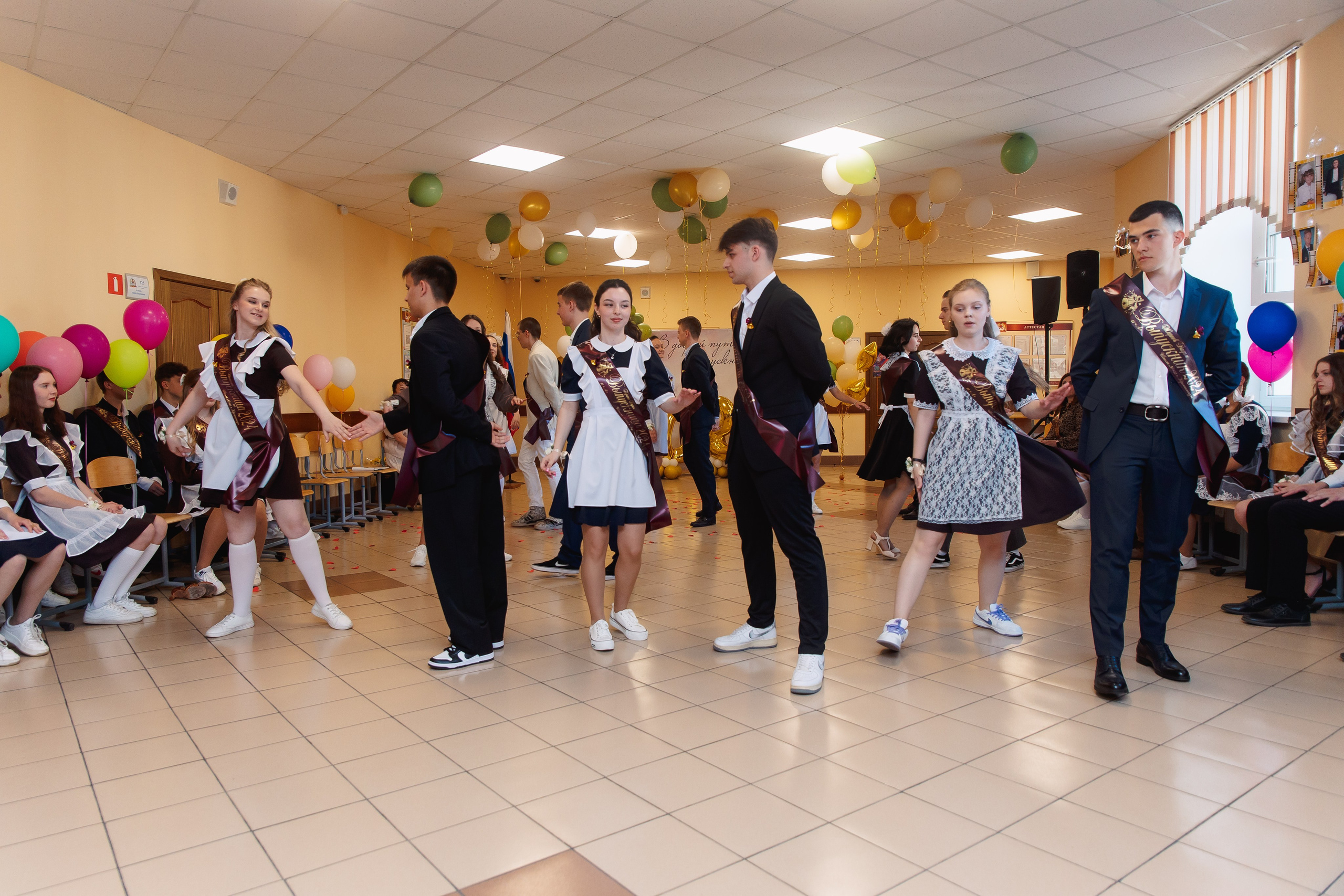 Последний звонок. Фотограф в Кронштадте и Санкт-Петербурге Анастасия Коваленко