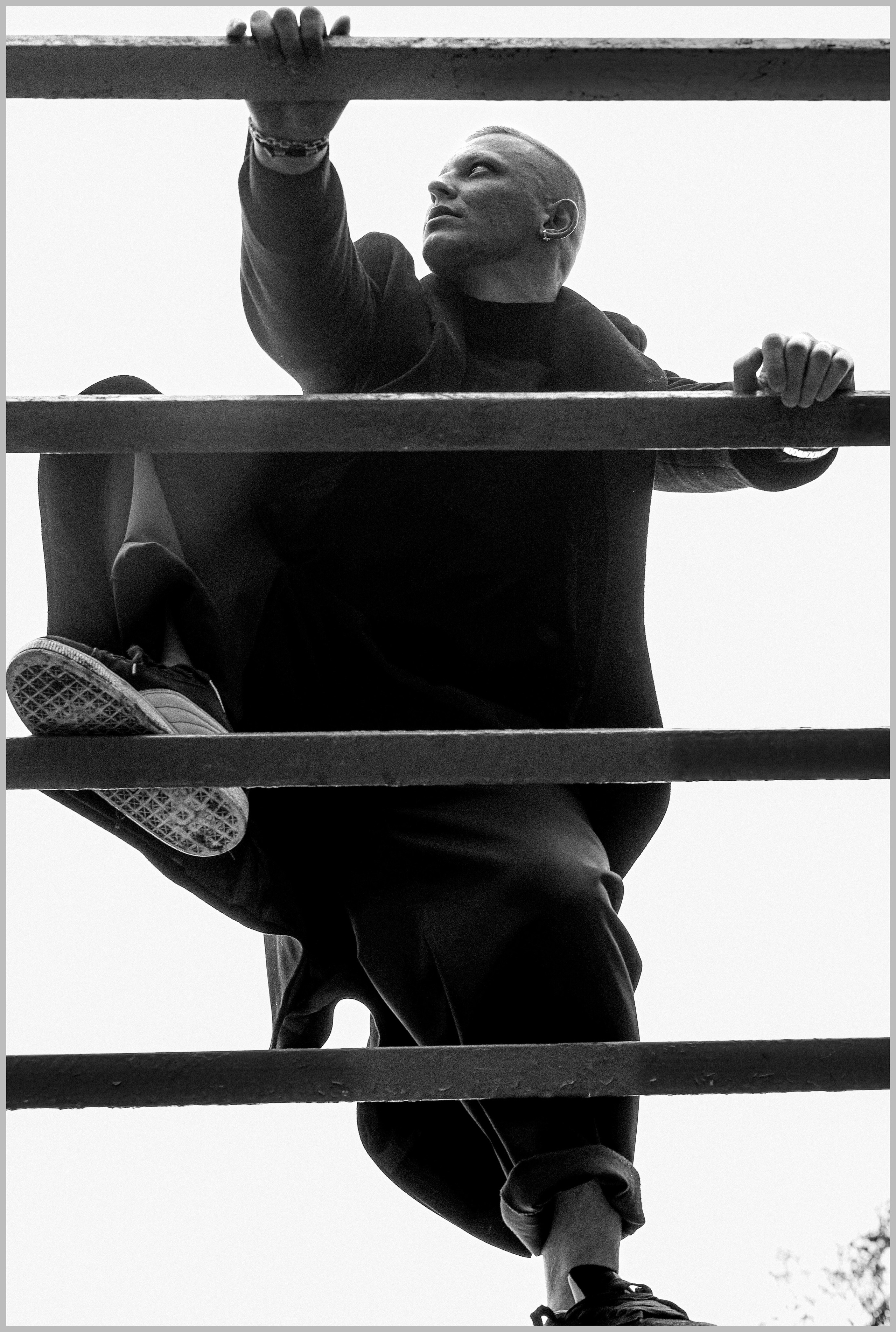 Евгений. Портретный фотограф в Орле. Готовые фото за 3 дня! Помощь в позировании. Советы по организации