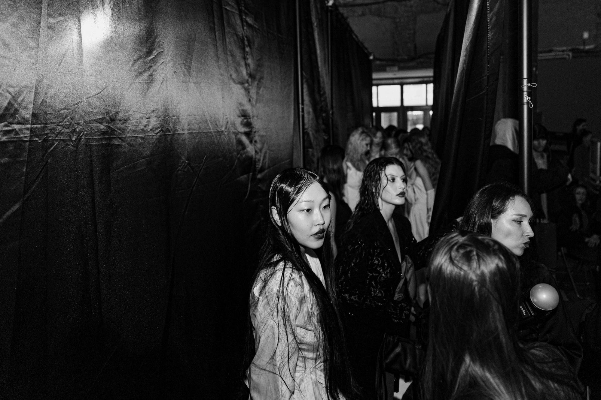 AUXI FASHION SHOW 2024. Backstage. Свадебный фотограф в Санкт‑Петербурге Елена Пчельникова