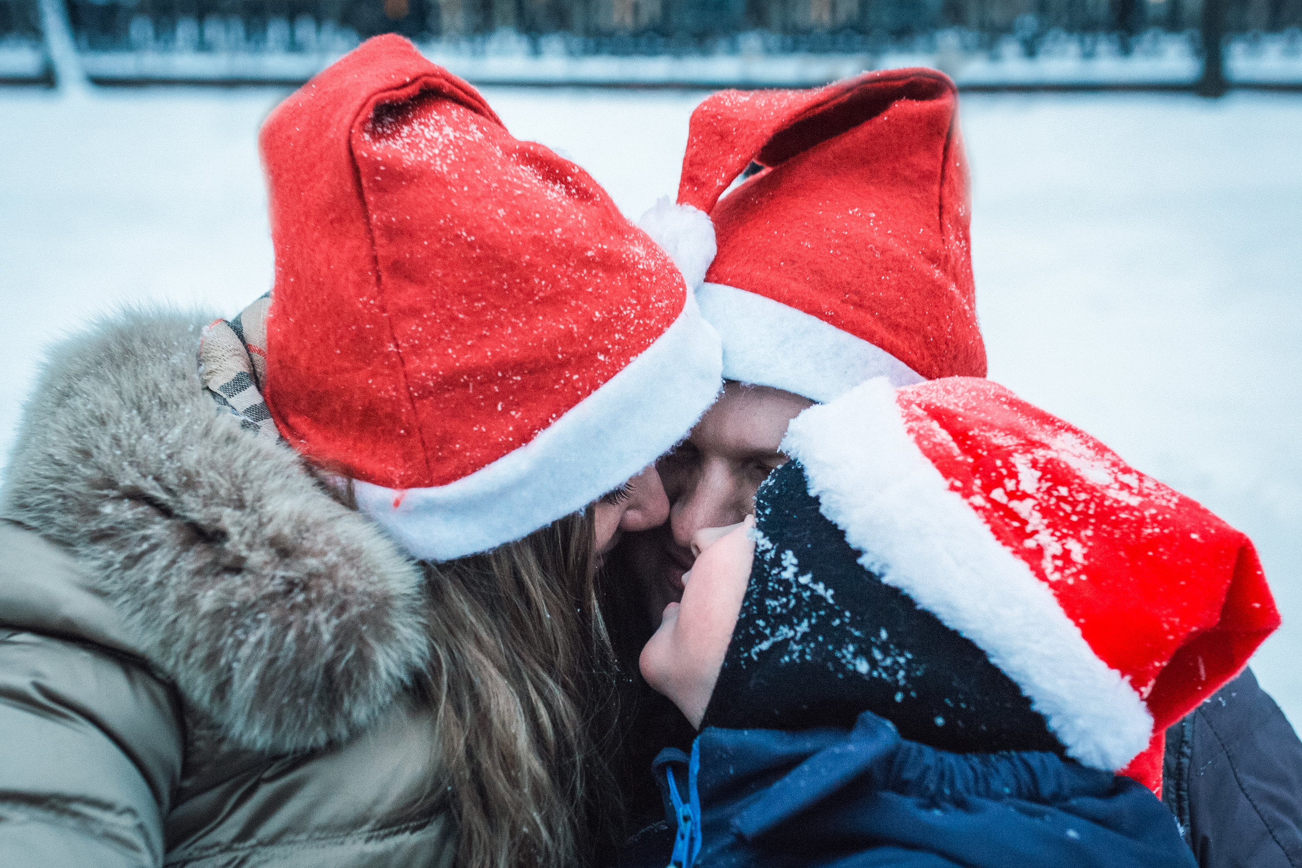 Людмила с мужем и сыном. Новогоднее. Cемейный и женский фотограф в Москве Маргарита Аракчеева