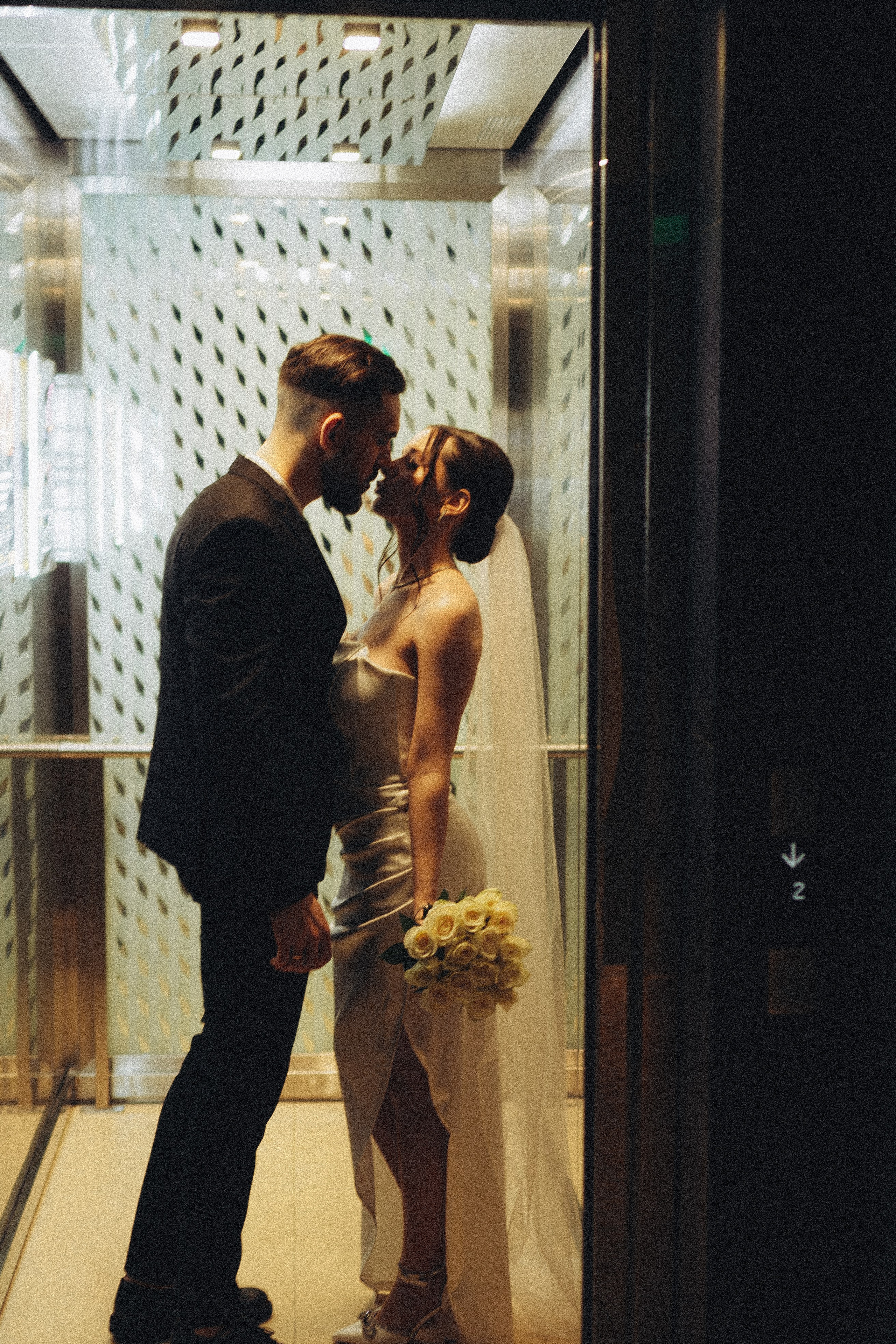 СВАДЕБНАЯ СЬЕМКА СБОРОВ ЖЕНИХА И НЕВЕСТЫ В ОТЕЛЕ И ТАКЖЕ ФОТОСЕССИИЯ В ОТЕЛЕЕ МЕГАПОЛИС БРЯНСК. Профессиональный фотограф, Санкт-Петербург — Виктория Богомолова