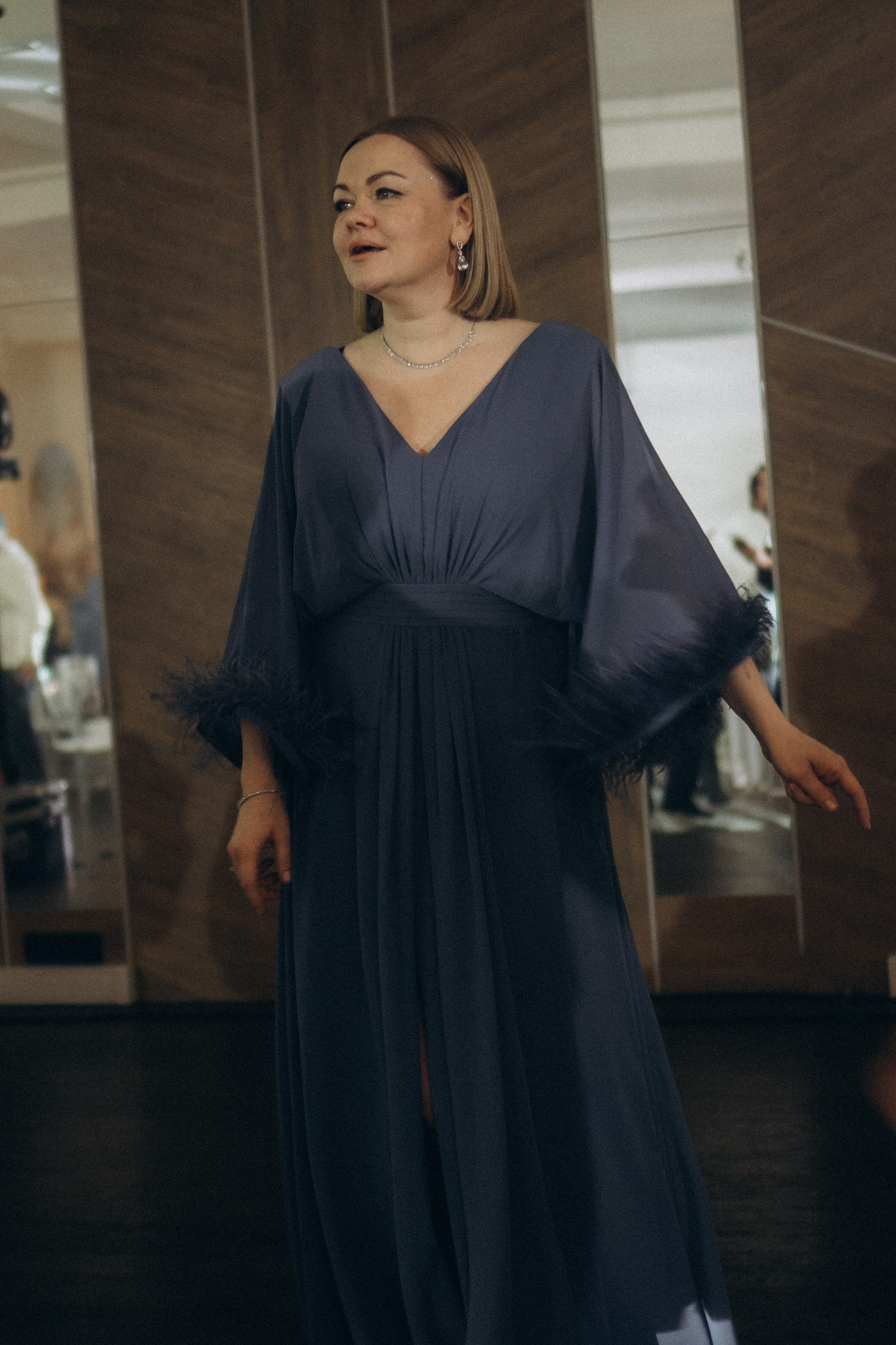 СВАДЕБНАЯ СЬЕМКА СБОРОВ В ОТЕЛЕ И ВЫЕЗД НА ЦЕРЕМОНИЮ (СНЯТО В СИБИРЕ В НИЖНЕВАРТОВСКЕ). Профессиональный фотограф, Санкт-Петербург — Виктория Богомолова