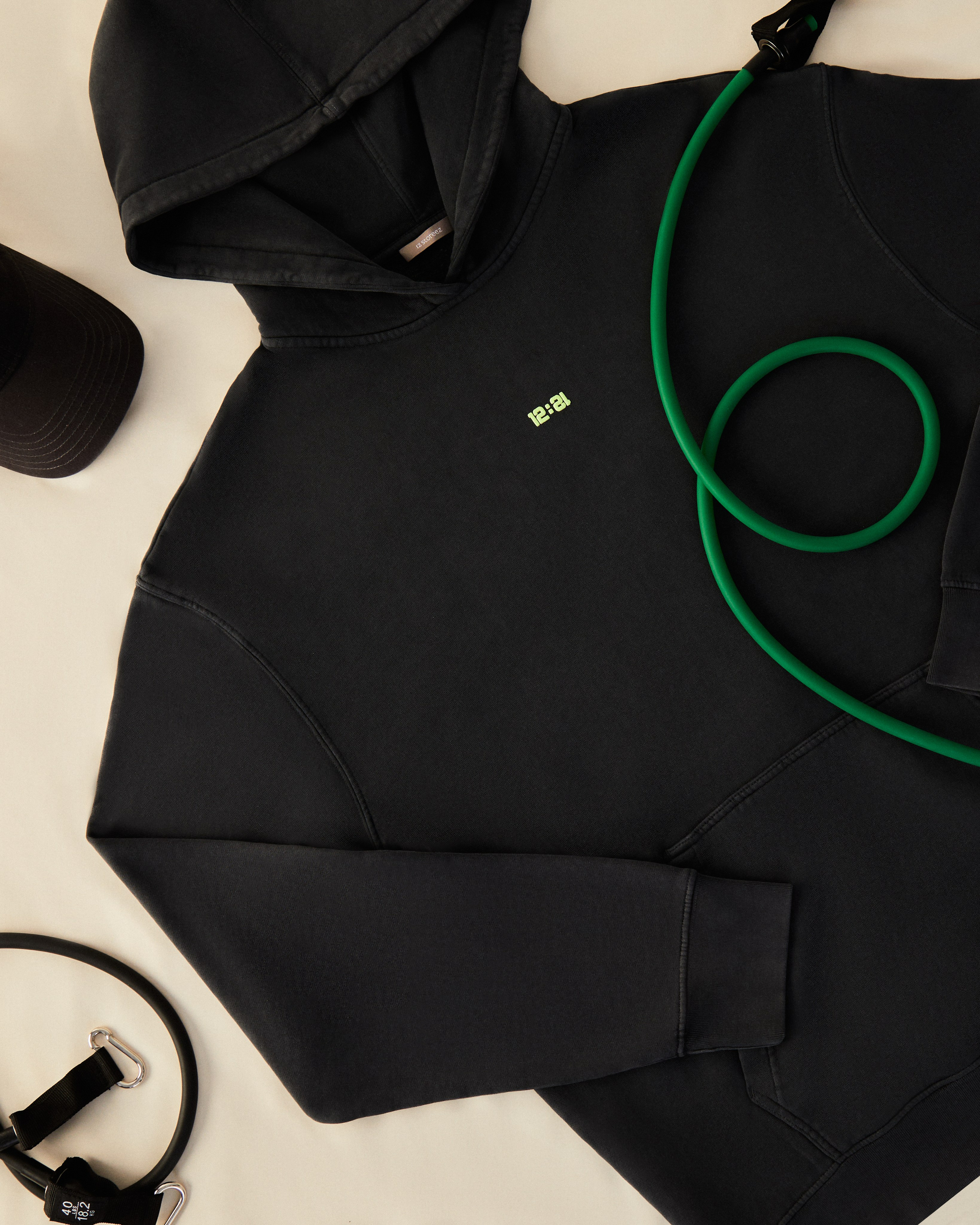 12 STOREEZ. Ретушер Polli_retouch