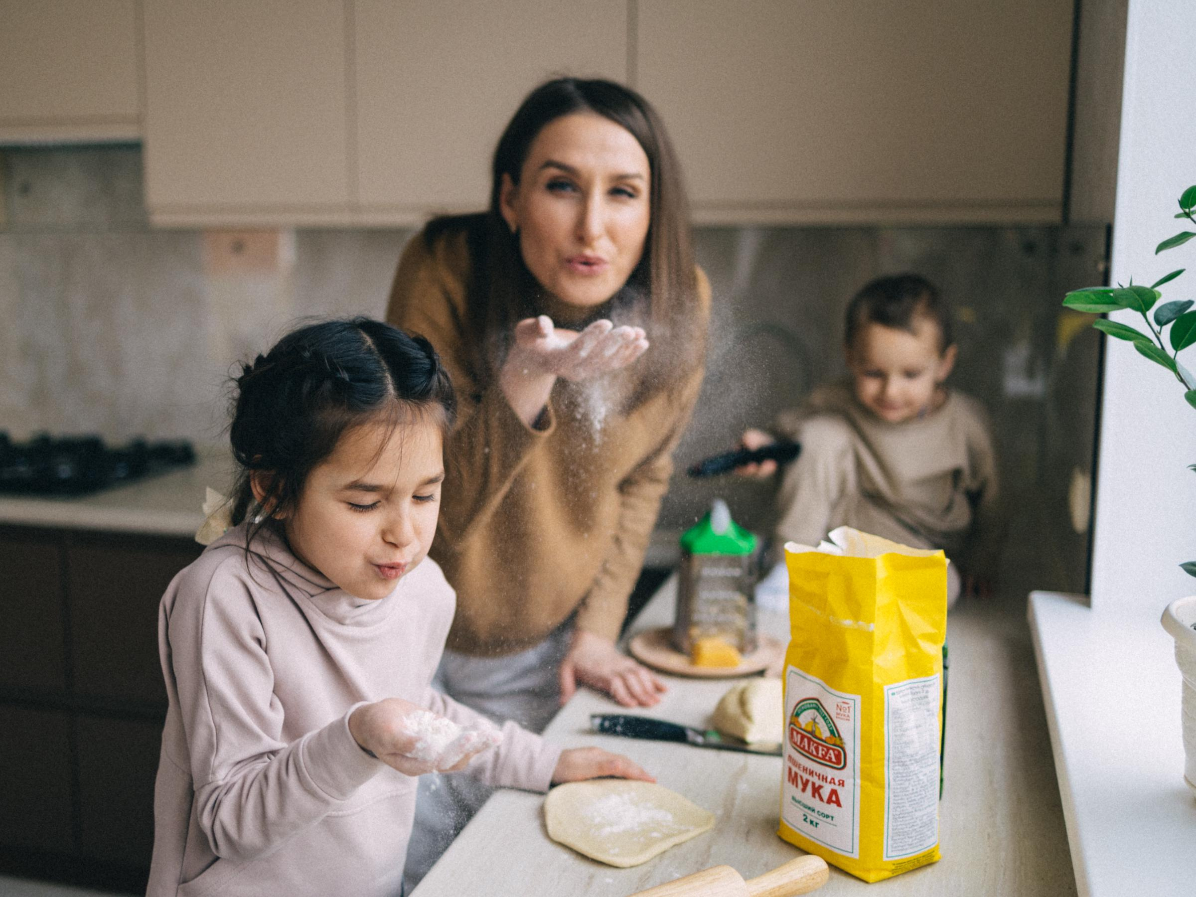 У мамы на кухне. Семейная съёмка. Семейный фотограф в Краснодаре Храмова Анна