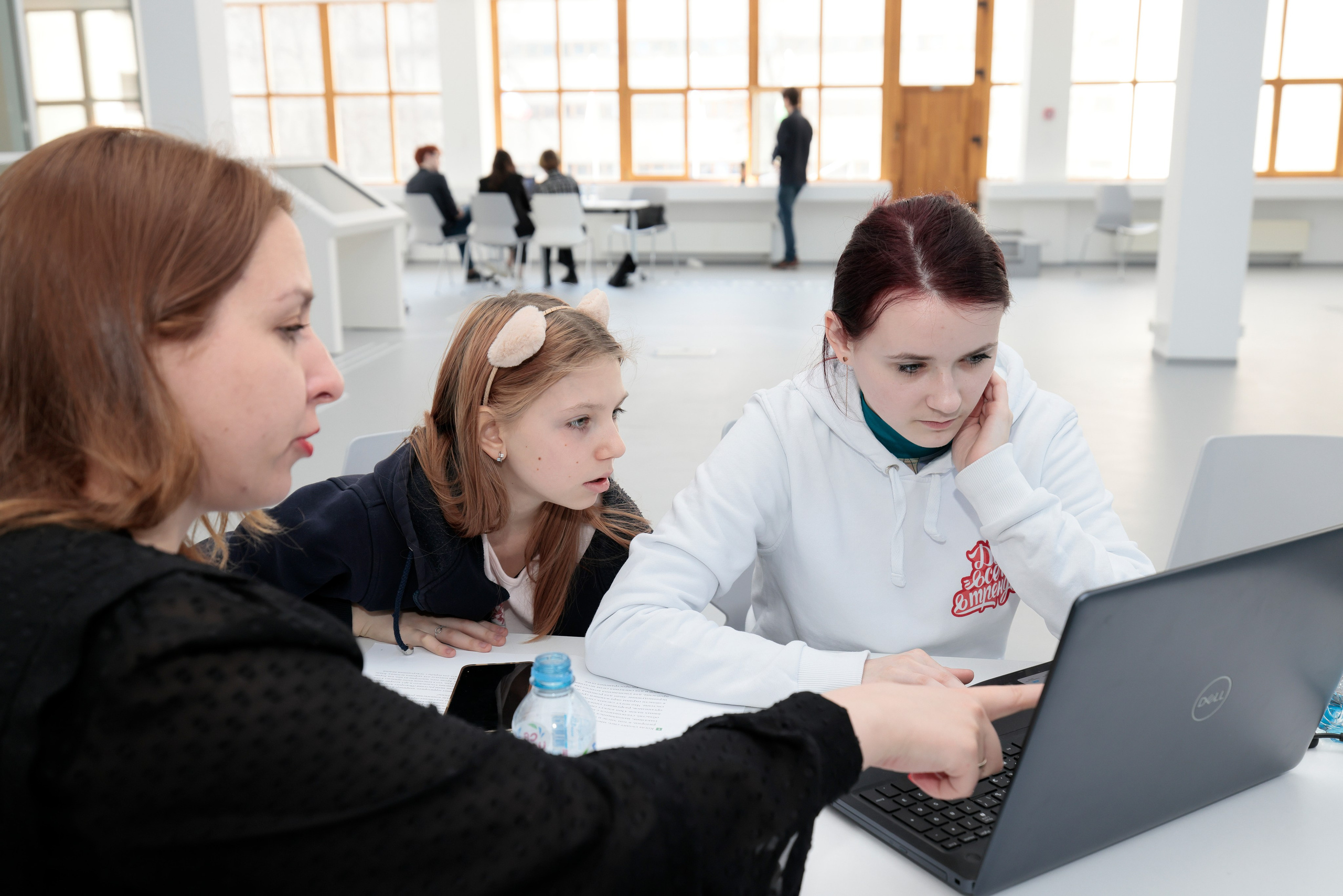 Форсайт-сессия 2023. Попов.фото — Предметная фотостудия в Новой Москве