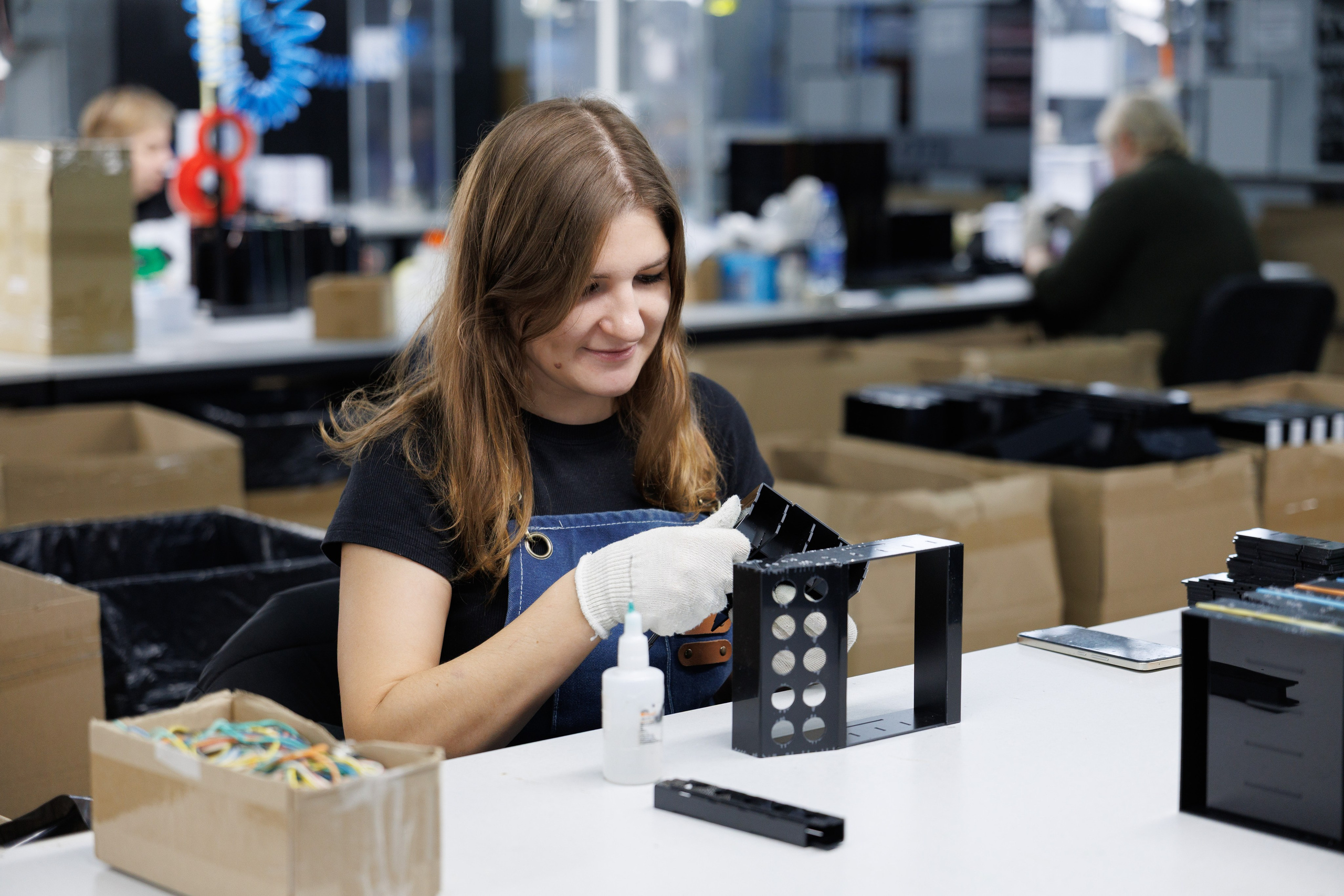 Съемка контента для рекламно-производственной фирмы «Дека» (2025). Репортажный и портретный фотограф в Ярославле Константин Горбачев