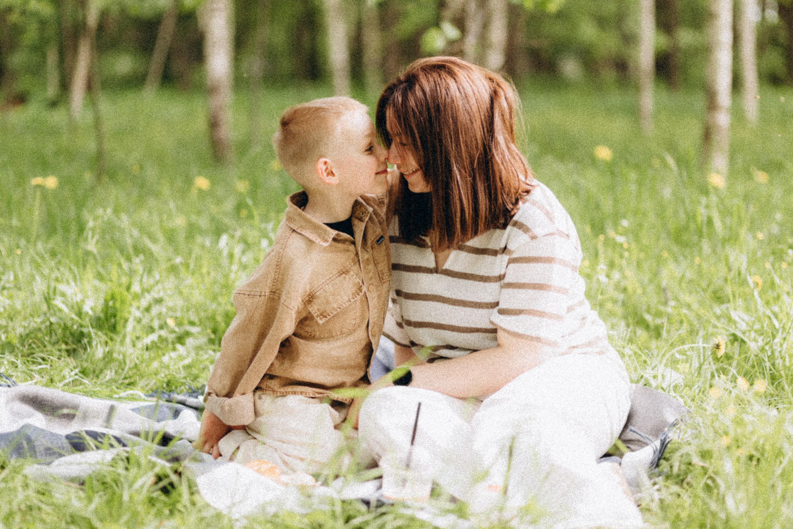 Пикник мама и сын. Krylovaphoto