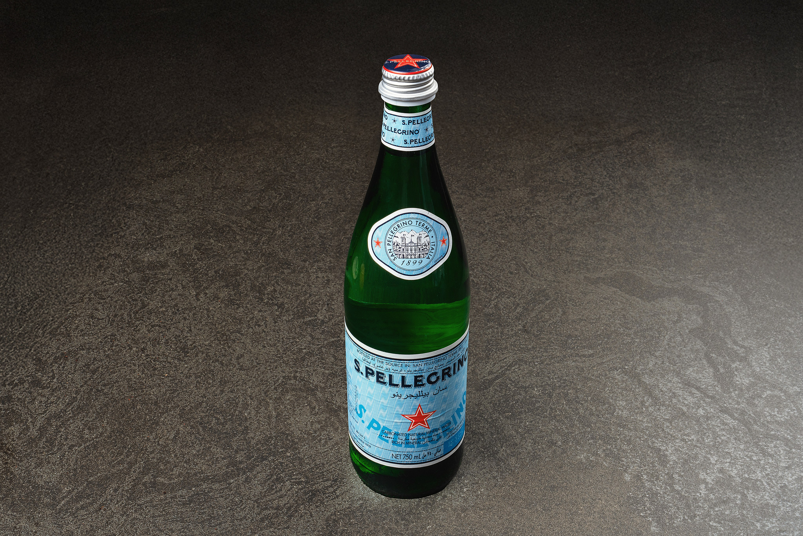 Auria (Commercial retouch). Илья Игнатченко — фотограф, ретушер