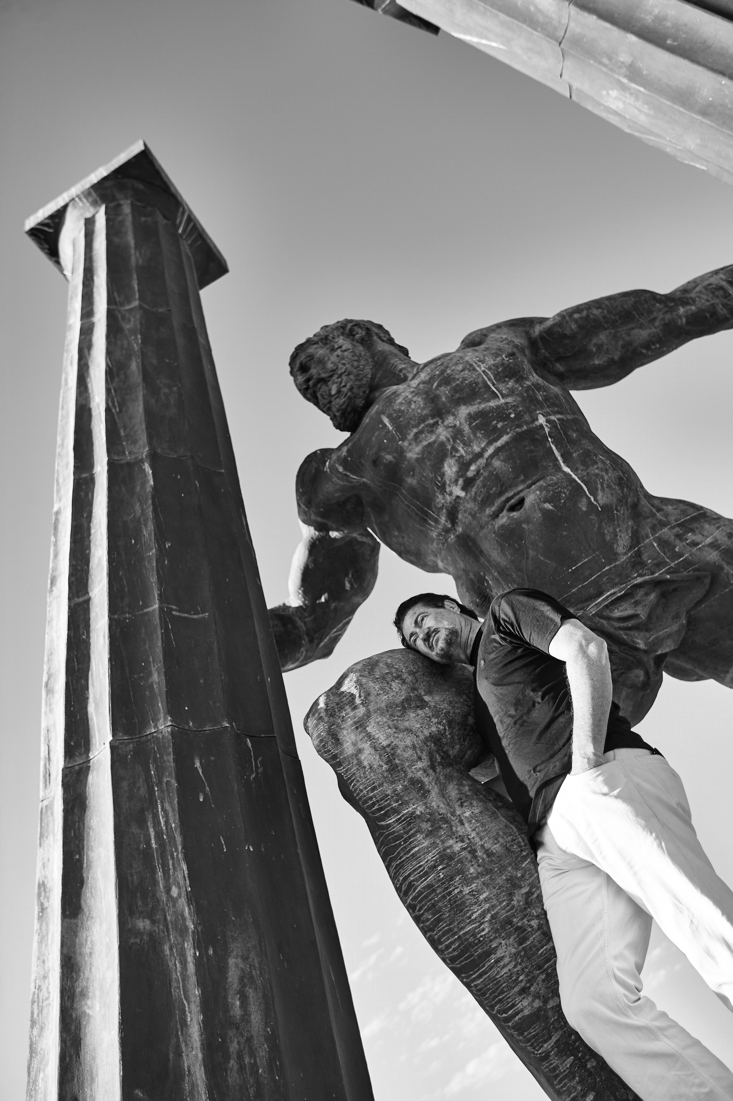 Ginnes Serran-Pagan. Художник. Скульптор. Поэт. Философ. Фотографирую масштабные события, людей и их истории по всему миру. Константин Трубников