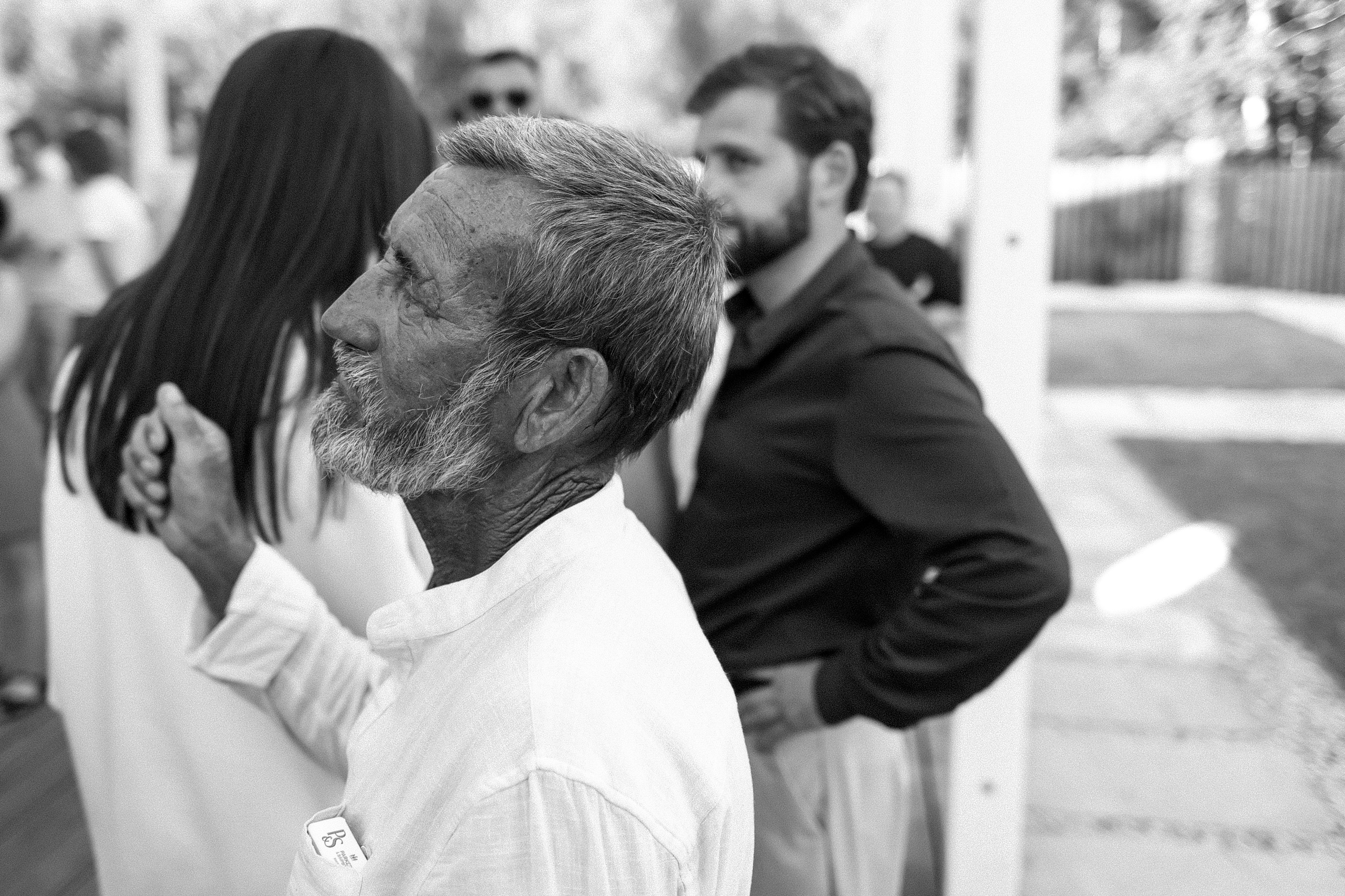 Плюс тридцать градусов на лужайке. Фотограф Андрей Куськало