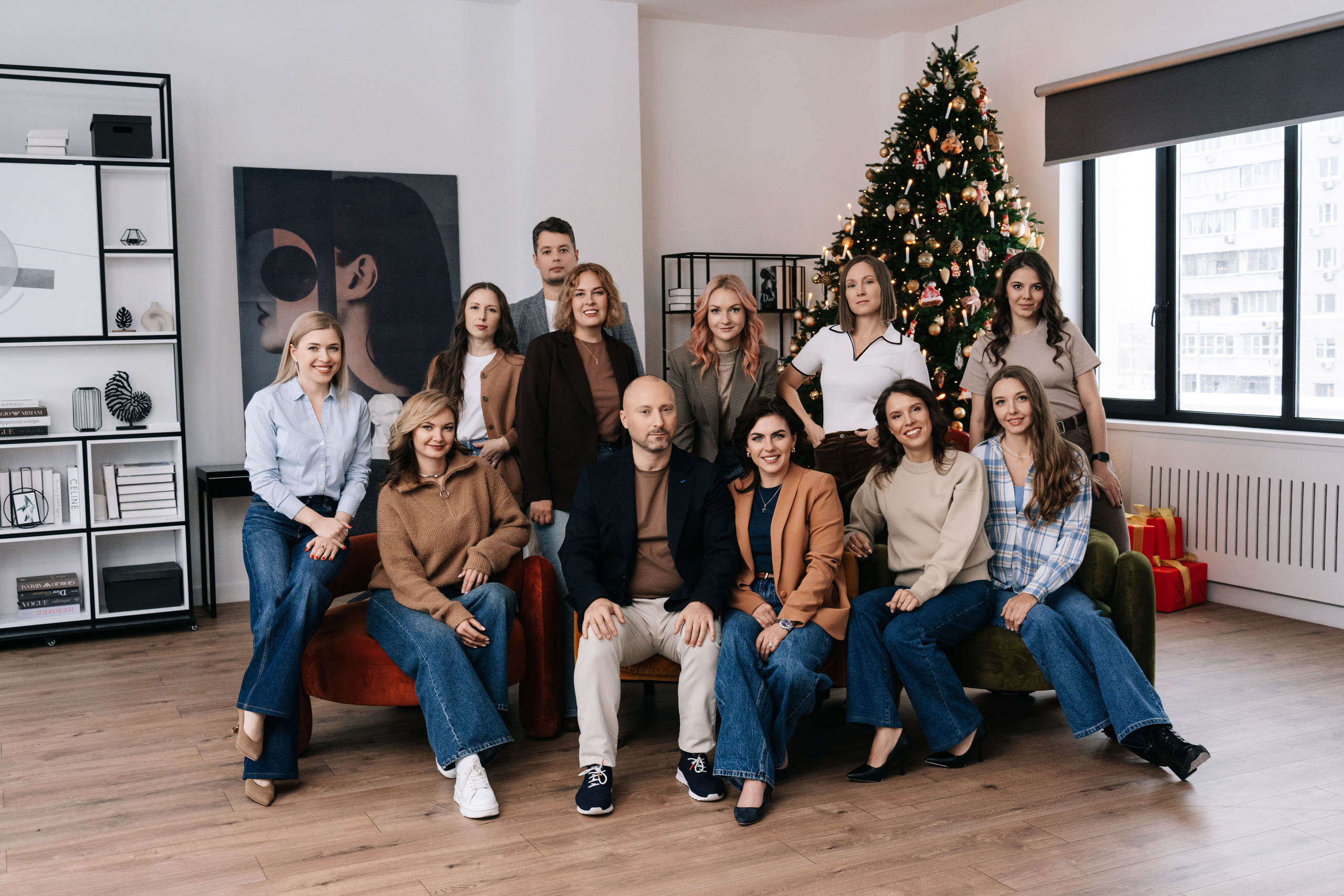 Бизнес фотосессия для сотрудников в фотостудии