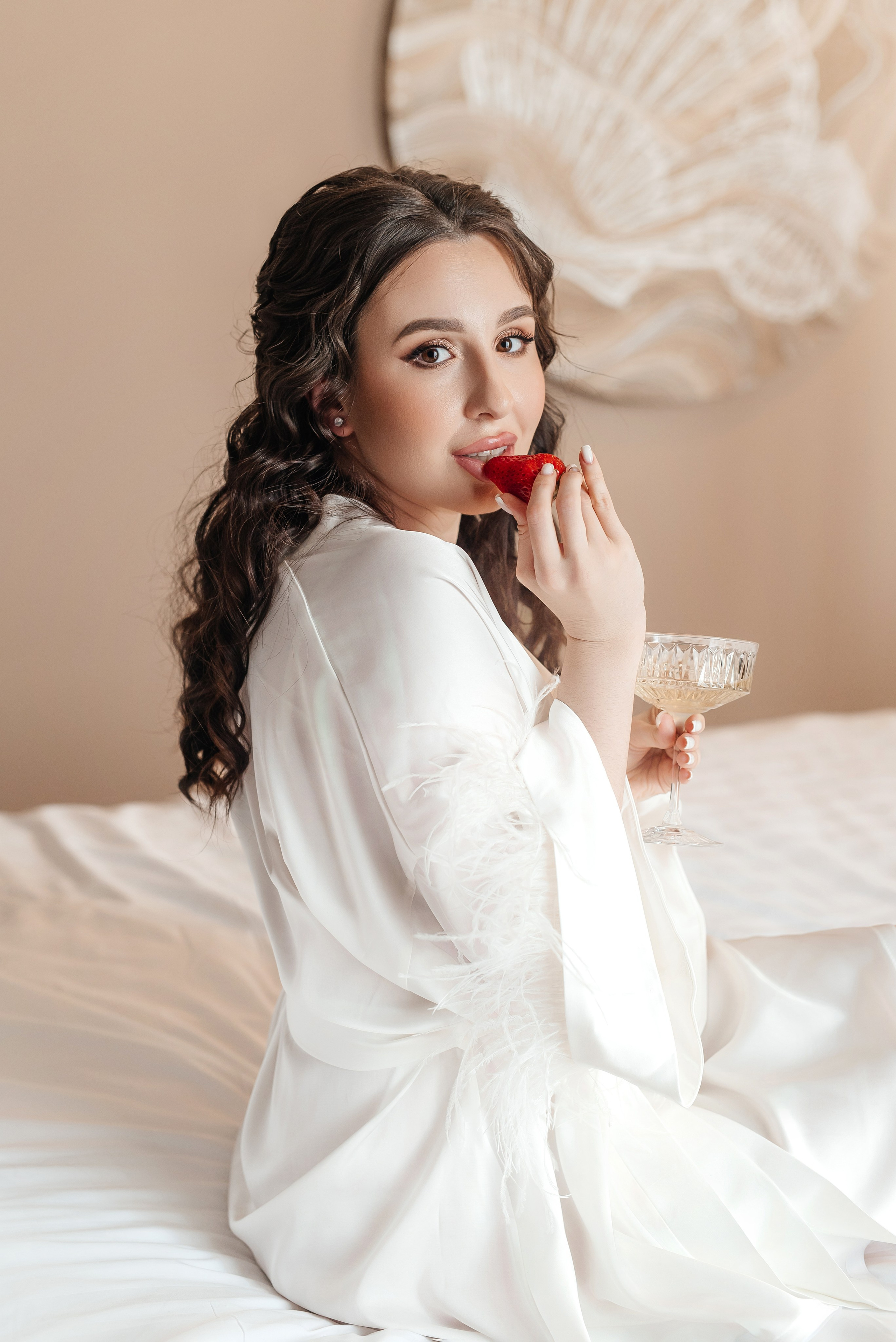 Свадебное утро в отеле у моря. Свадебный фотограф Елена Рякина