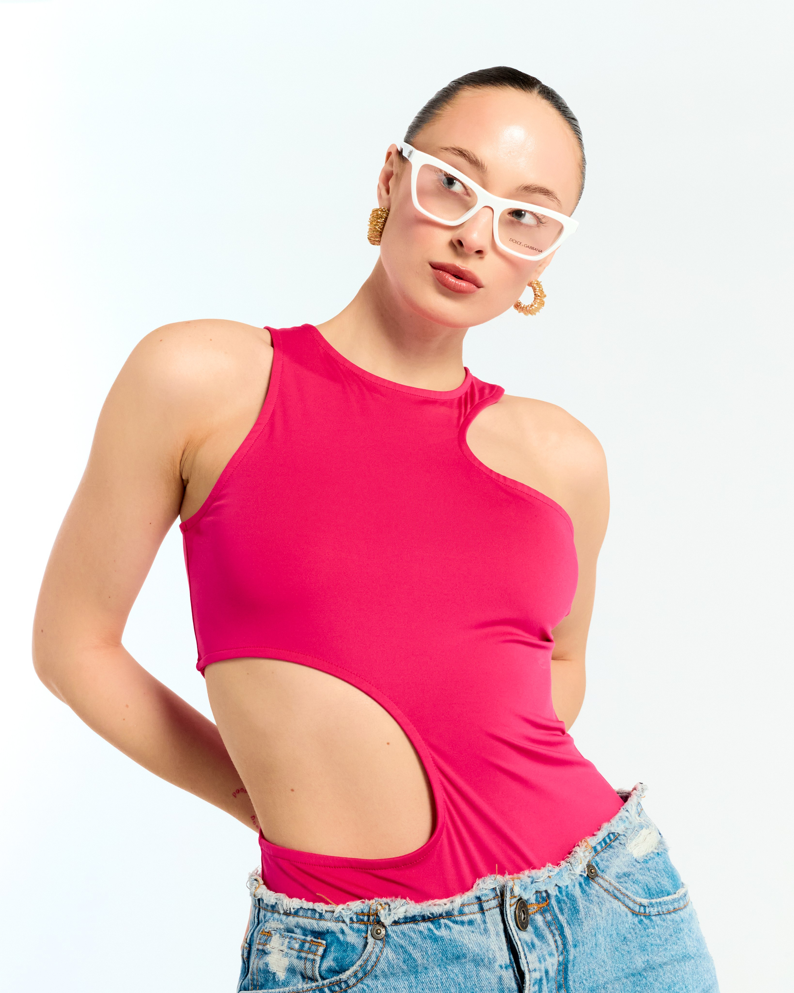 Glazburg optics. Святослав Лебедев | Рекламный фотограф — Коммерческая съемка, Арт-дирекшн, AI-интеграция