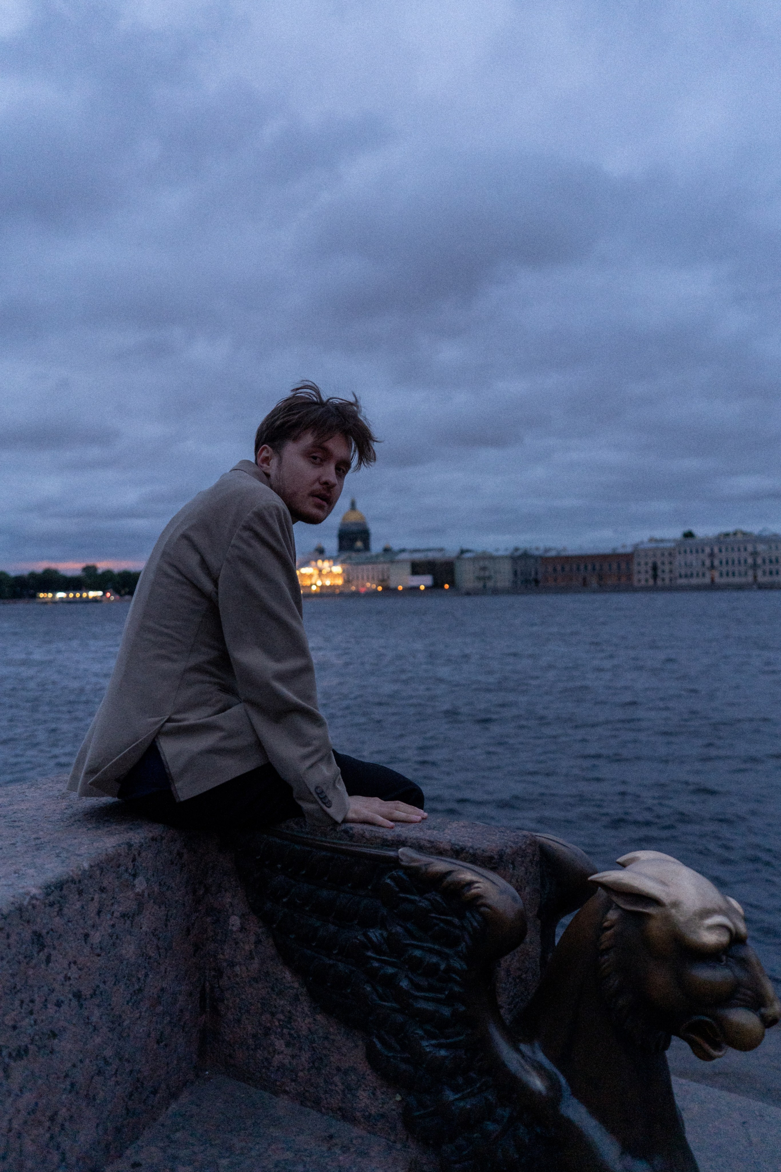 Ночная прогулка с Игорем. Фотограф Елизавета Потешкина