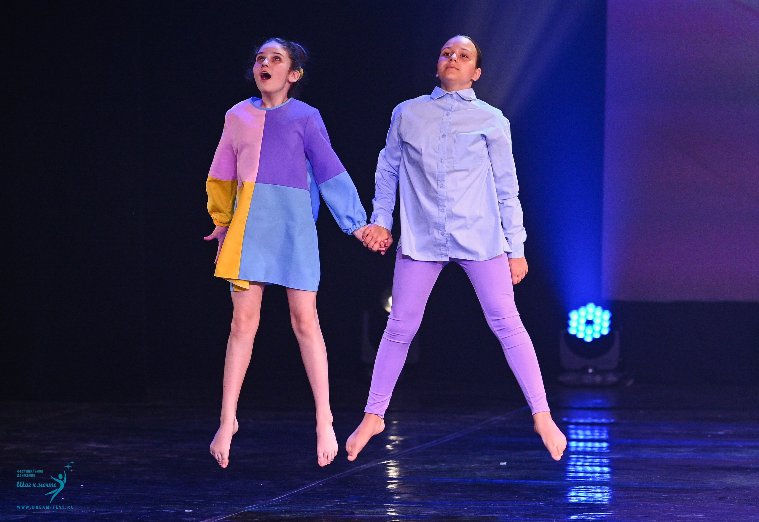 24.05.2025 «Мир под названием — Искусство танца» Фестивальное движение «Шаг к мечте» г. Кострома. Медиастудия Фото Концепт