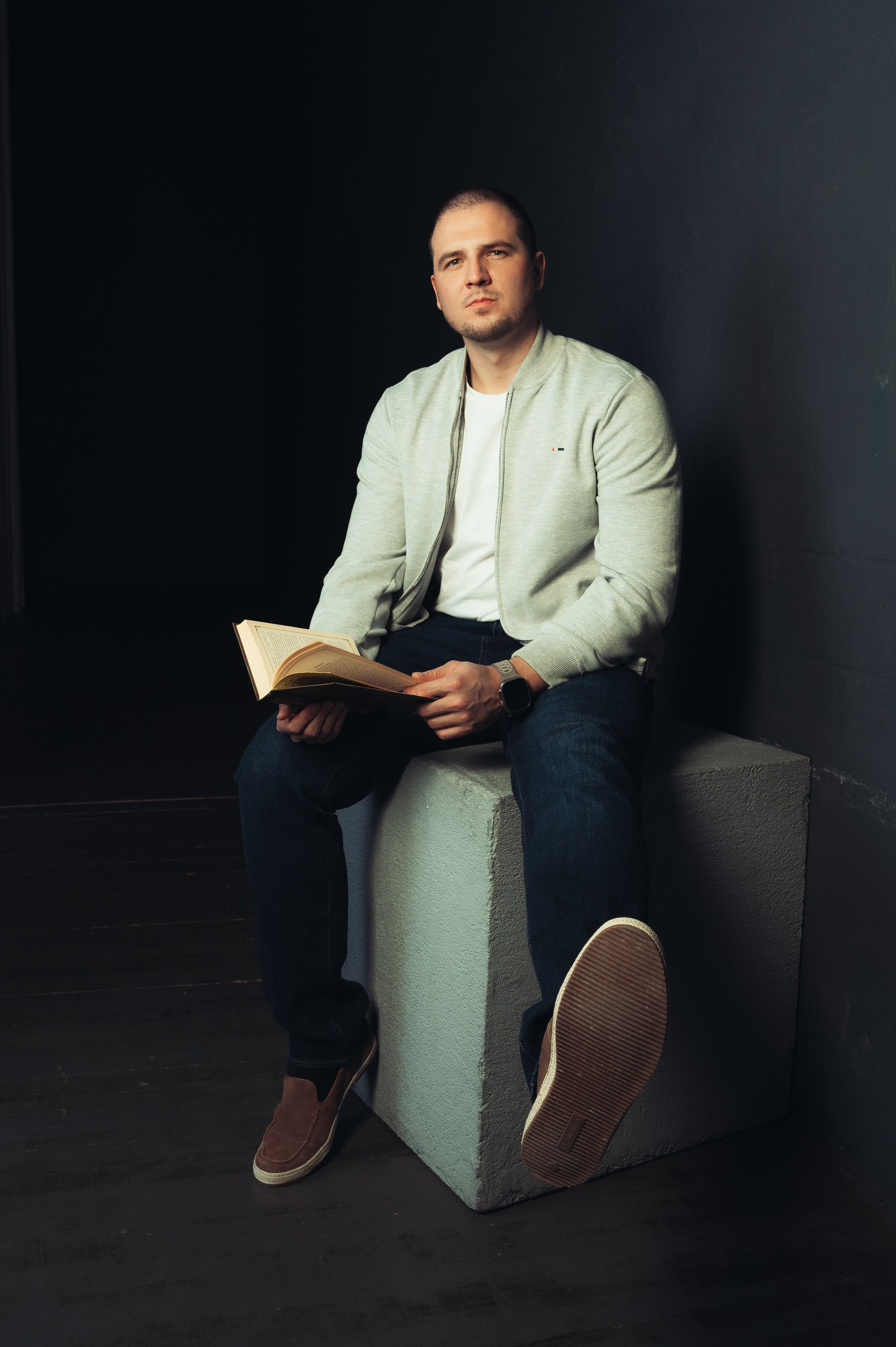 Никита Пустовалов — портретная съёмка. Иван Кубик — фотограф и видеограф