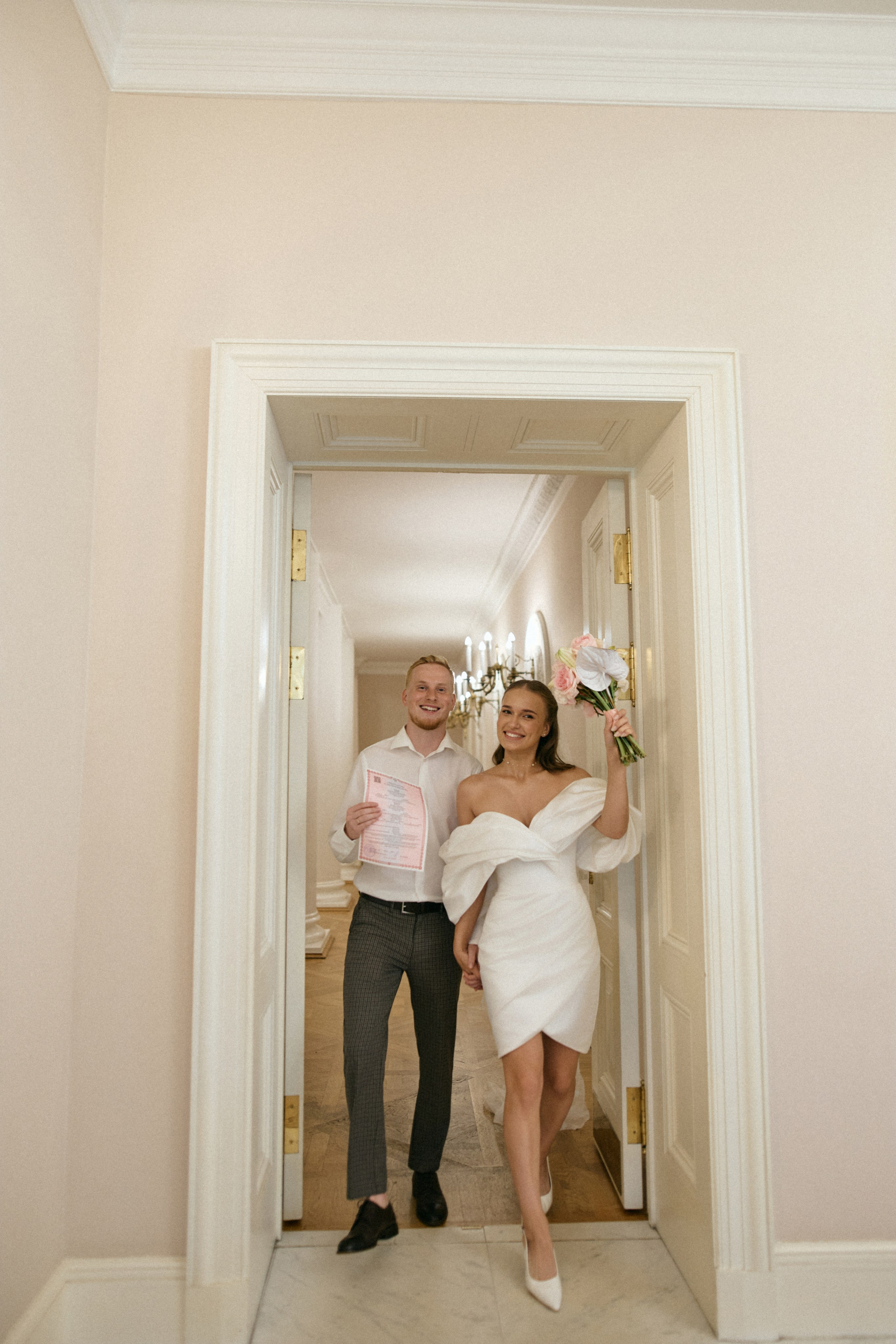 Александр & Варвара. Сестры Карабаза. Фотографы и ретушеры в Москве и Санкт-Петербурге