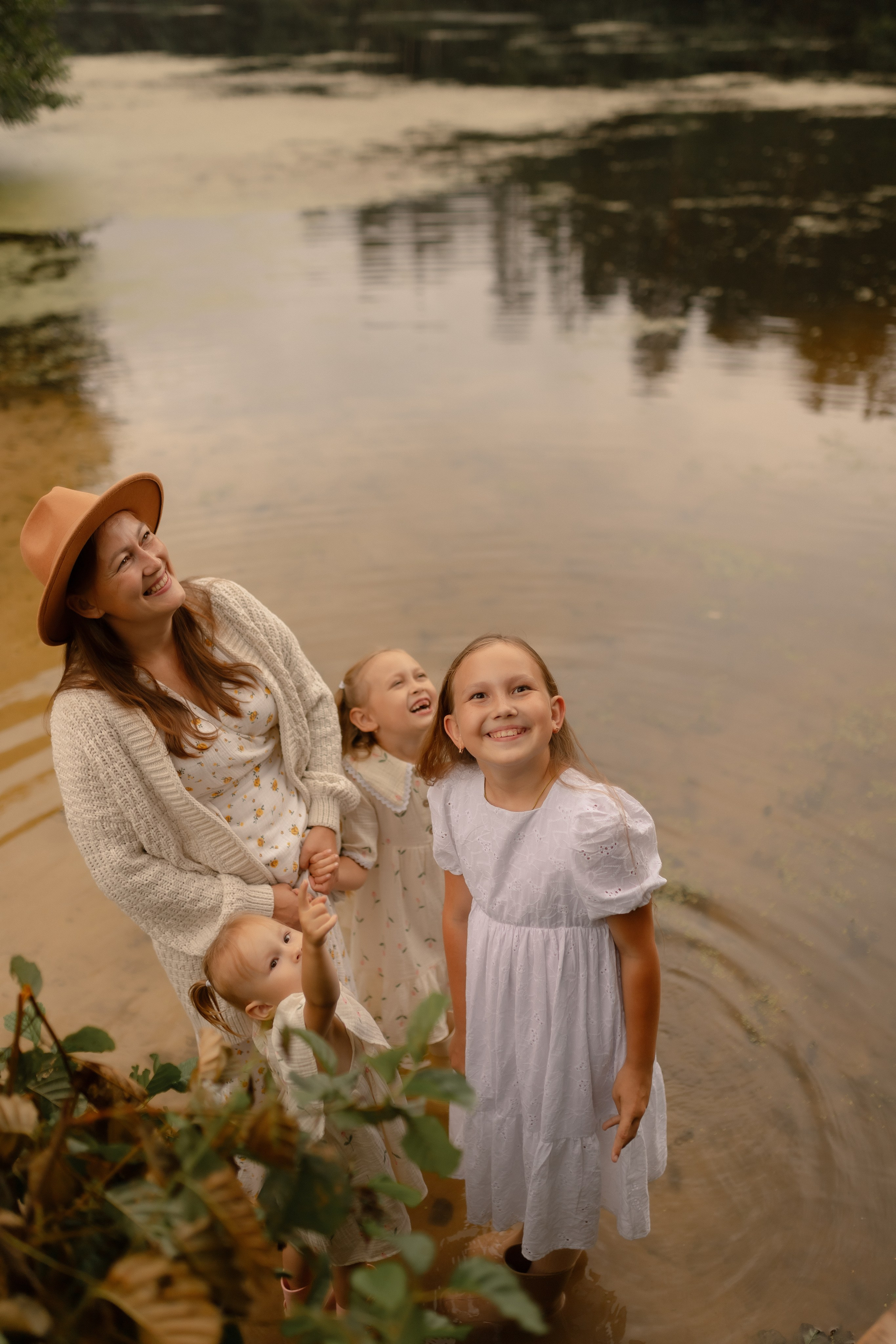 Мама Алина, Маша, Дина и Анечка. Фотограф Татьяна Семенова