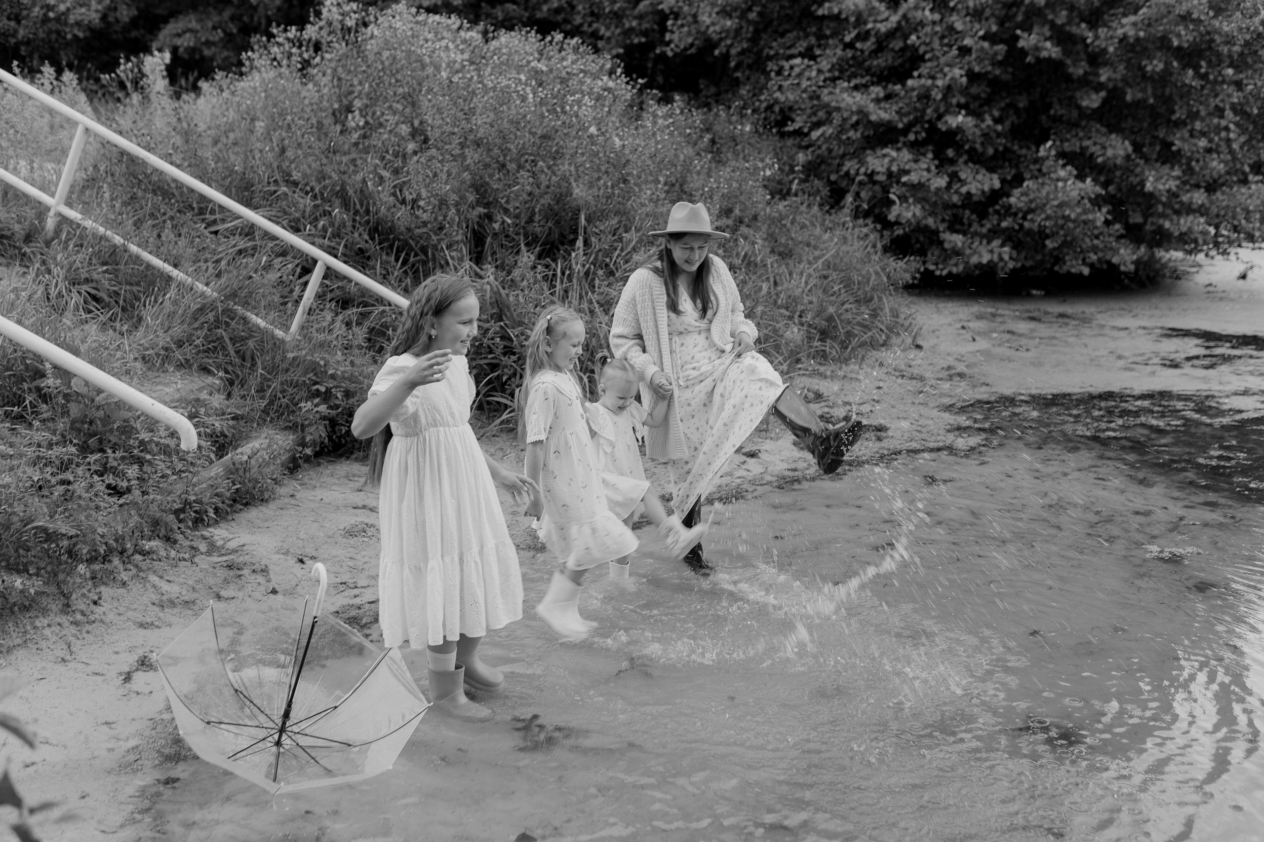 Мама Алина, Маша, Дина и Анечка. Фотограф Татьяна Семенова