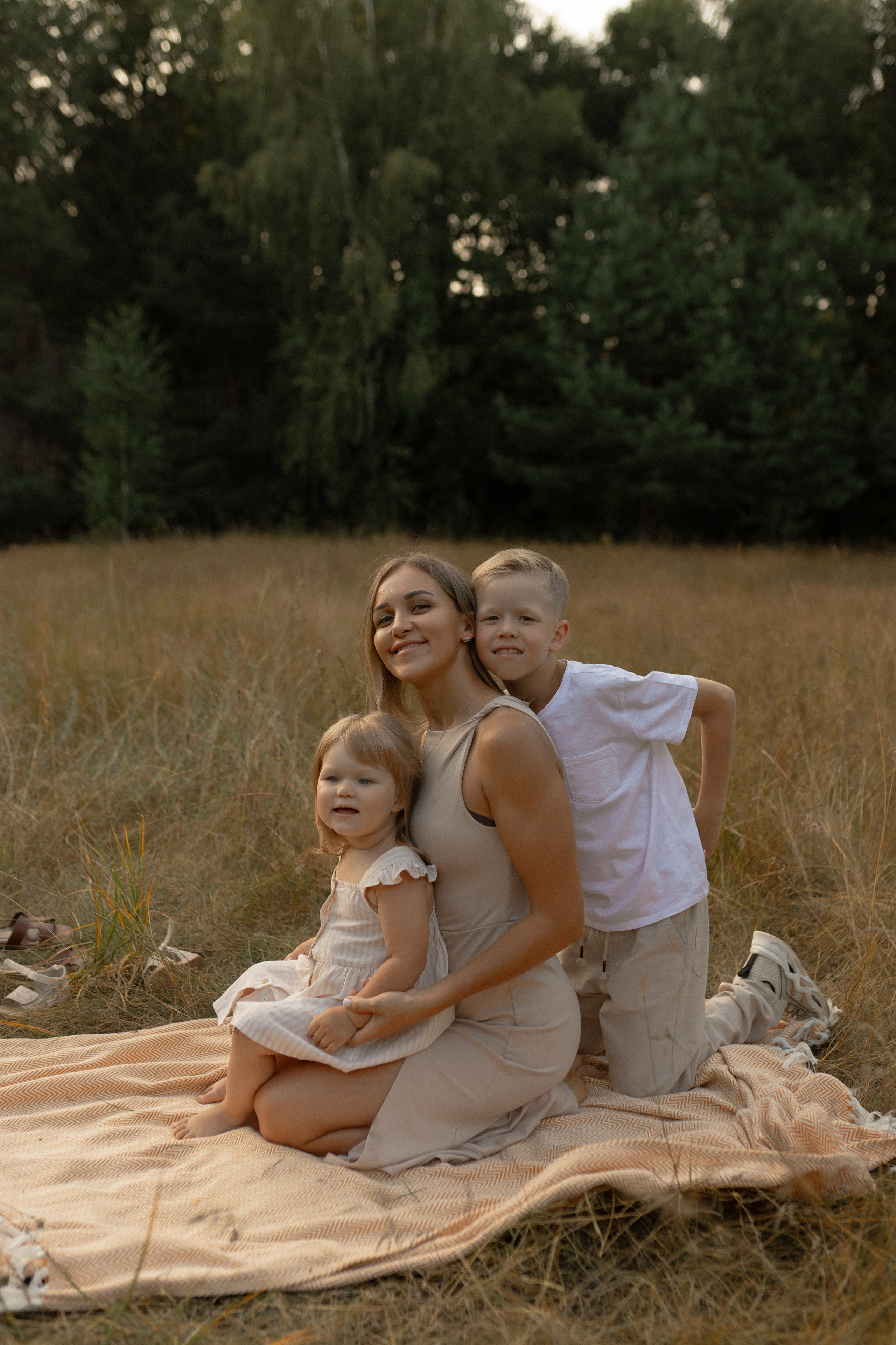 Алексей, Мария, Ваня и Варя. Фотограф Татьяна Семенова