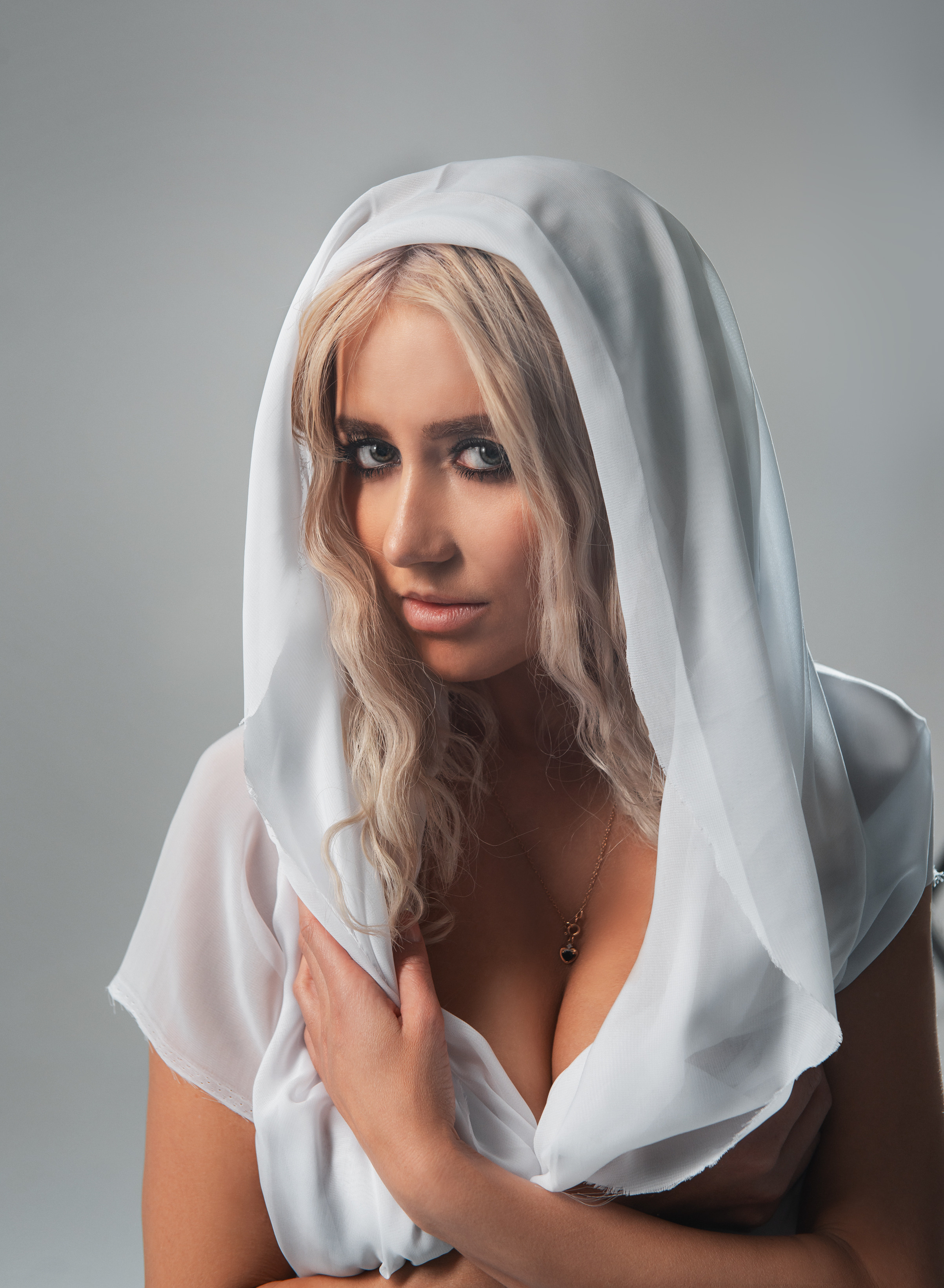 С тканями. Belichev45foto.ru