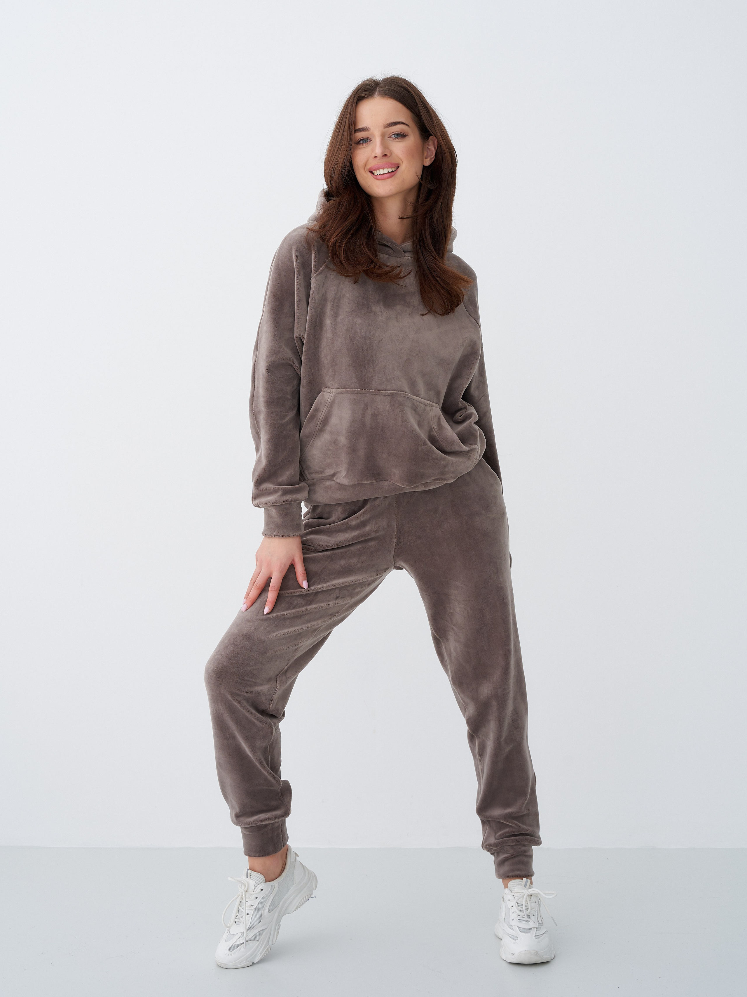 Оля. Контент для маркетплейсов и соцсетей. Фото и видео съемка