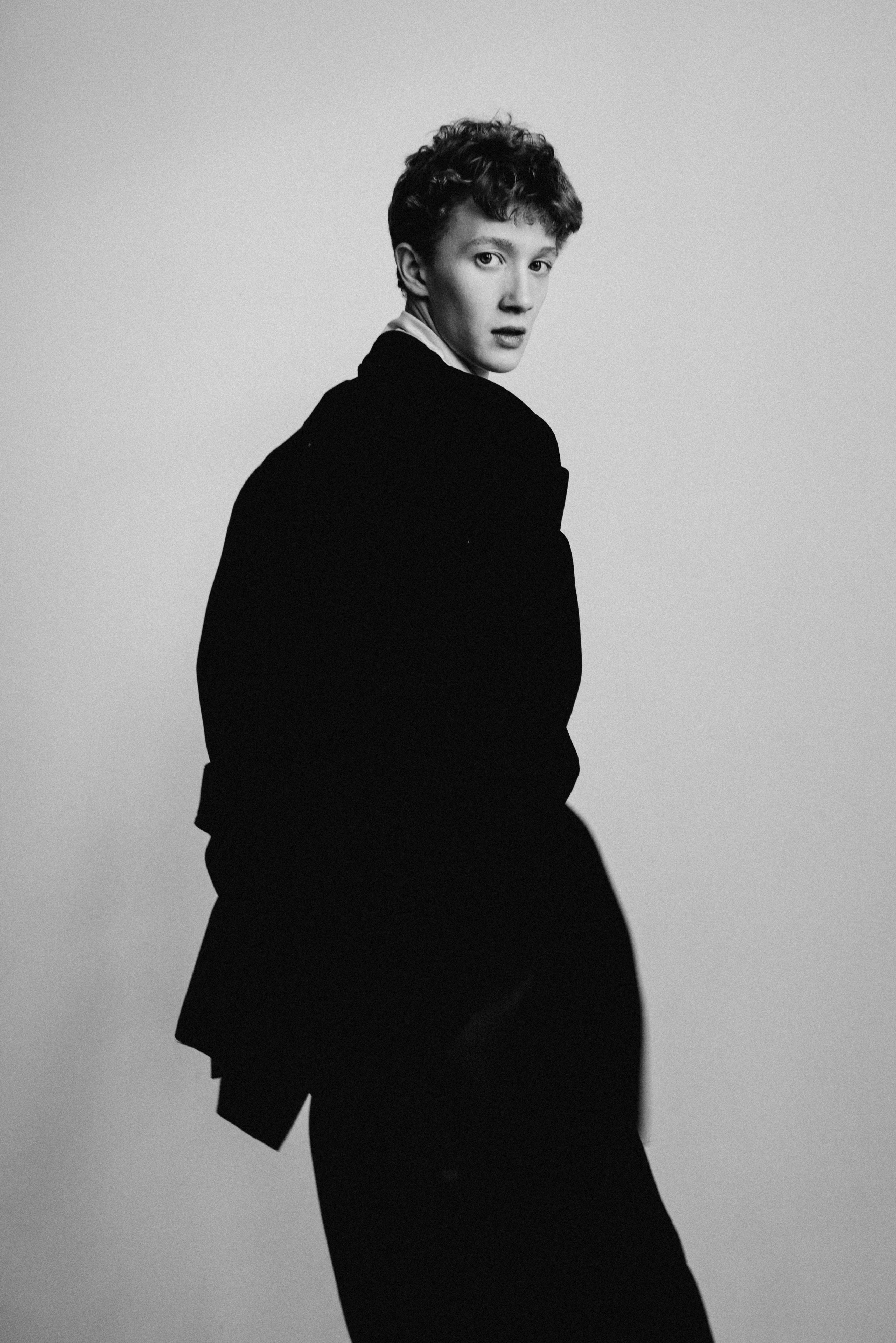 Алексей. I am Diana, a portrait photographer. I take pictures around the world