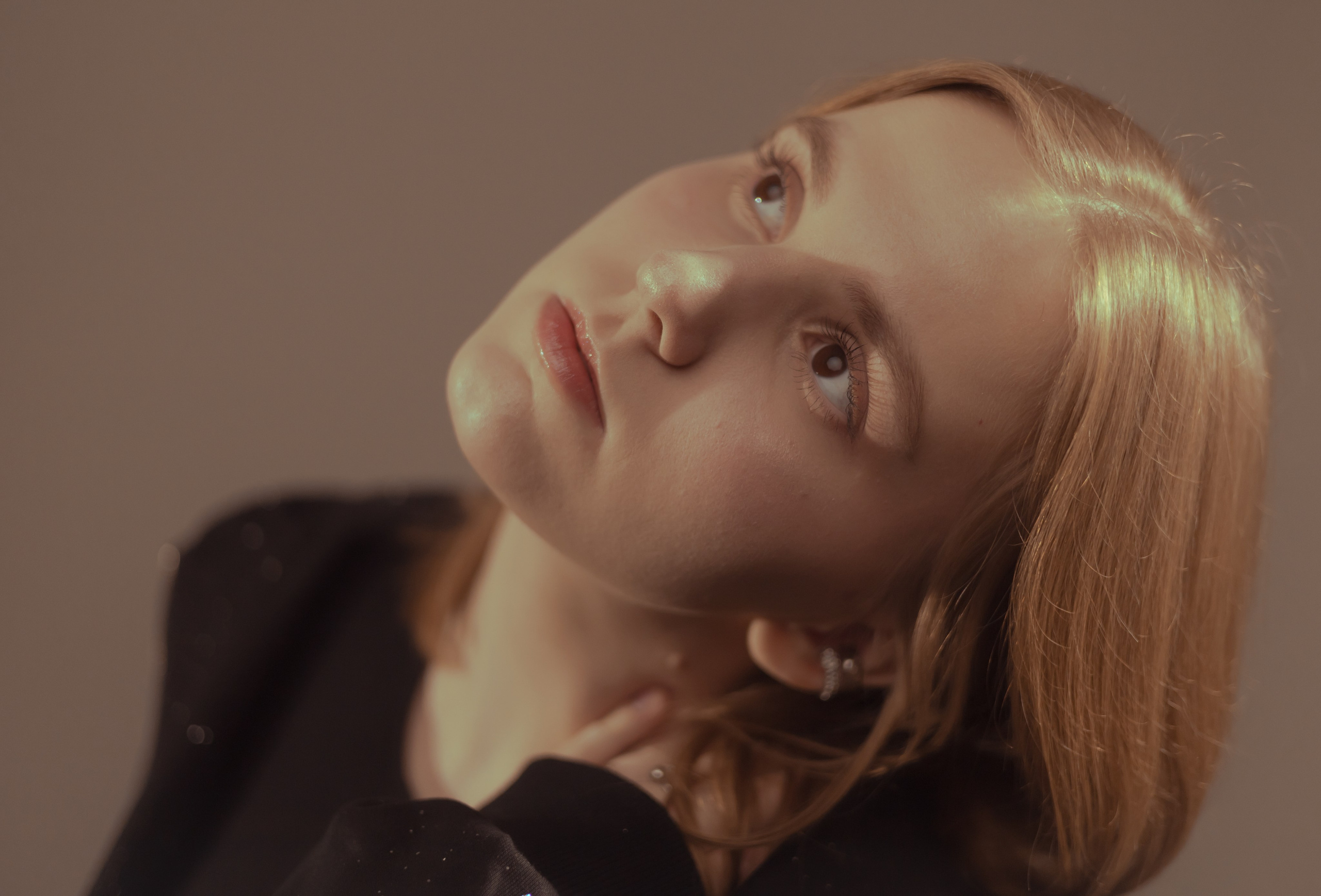 Женский портрет. Главная