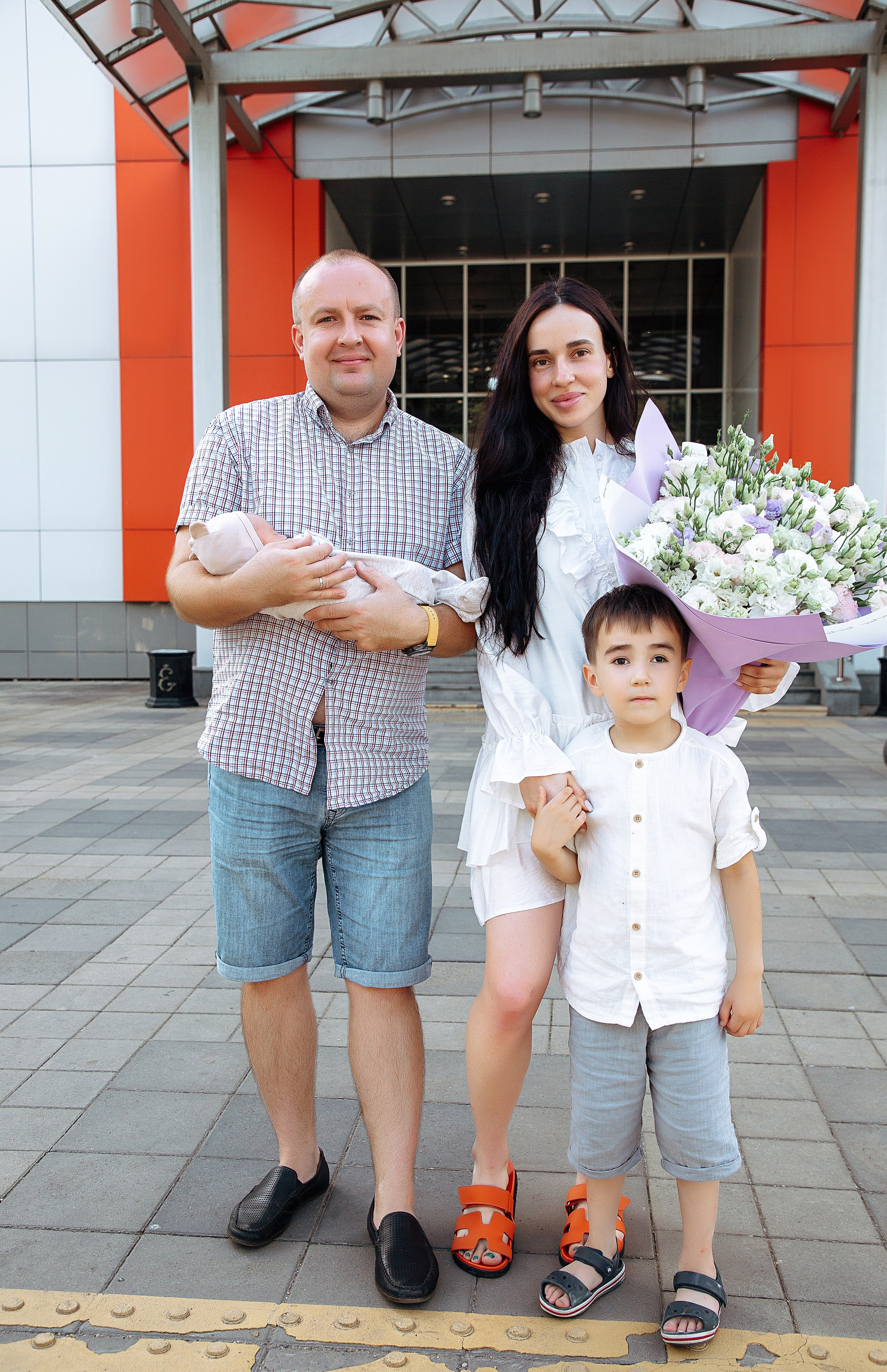 Выписка с роддома ПЦ. Свадебный и семейный фотограф/видеограф в Краснодаре Наталья Осинская