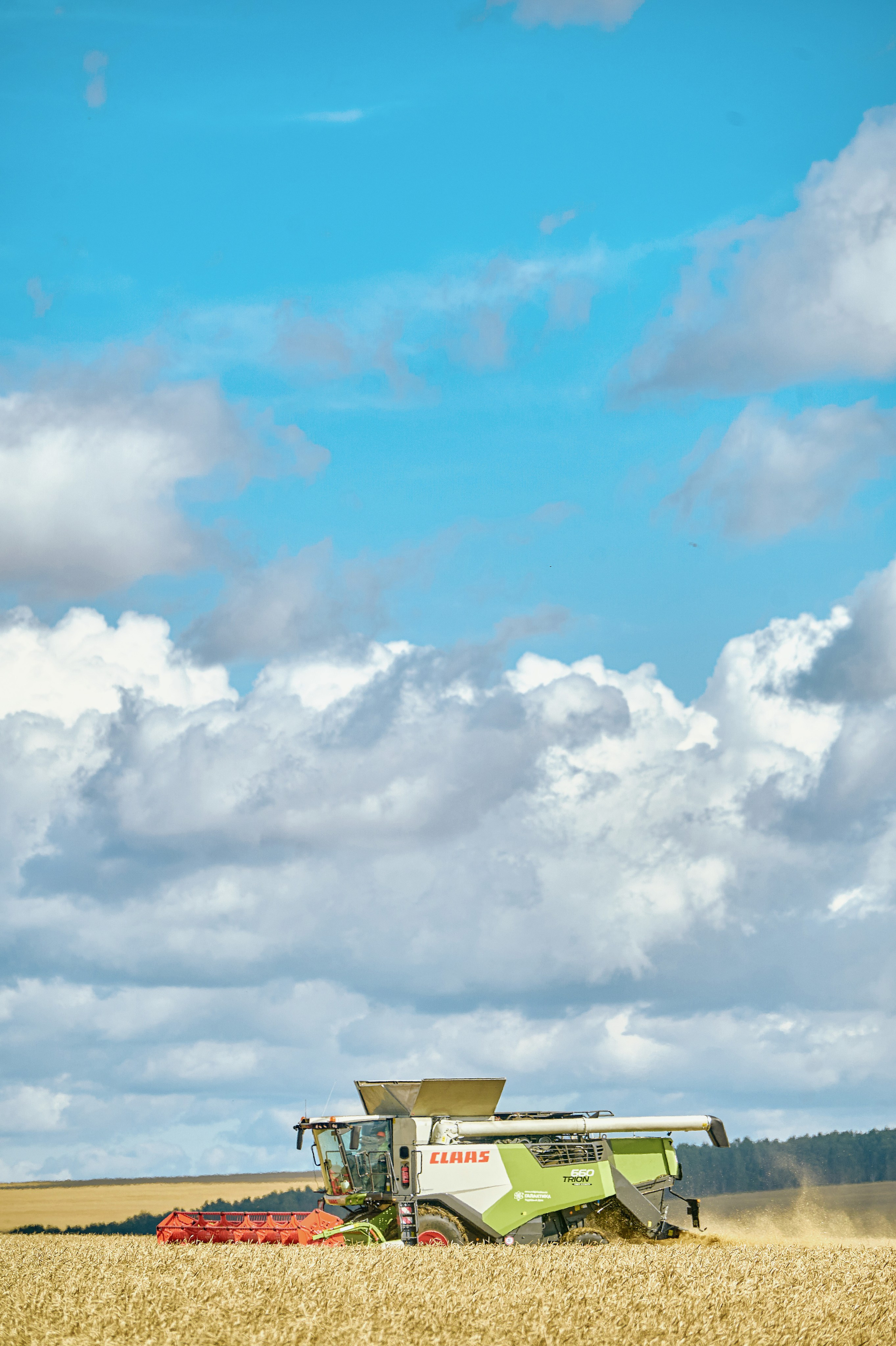 Портфолио репортажной фотосъёмки: сельхозтехника "Галактика". Фотограф Яковлев Роман — Красноярск