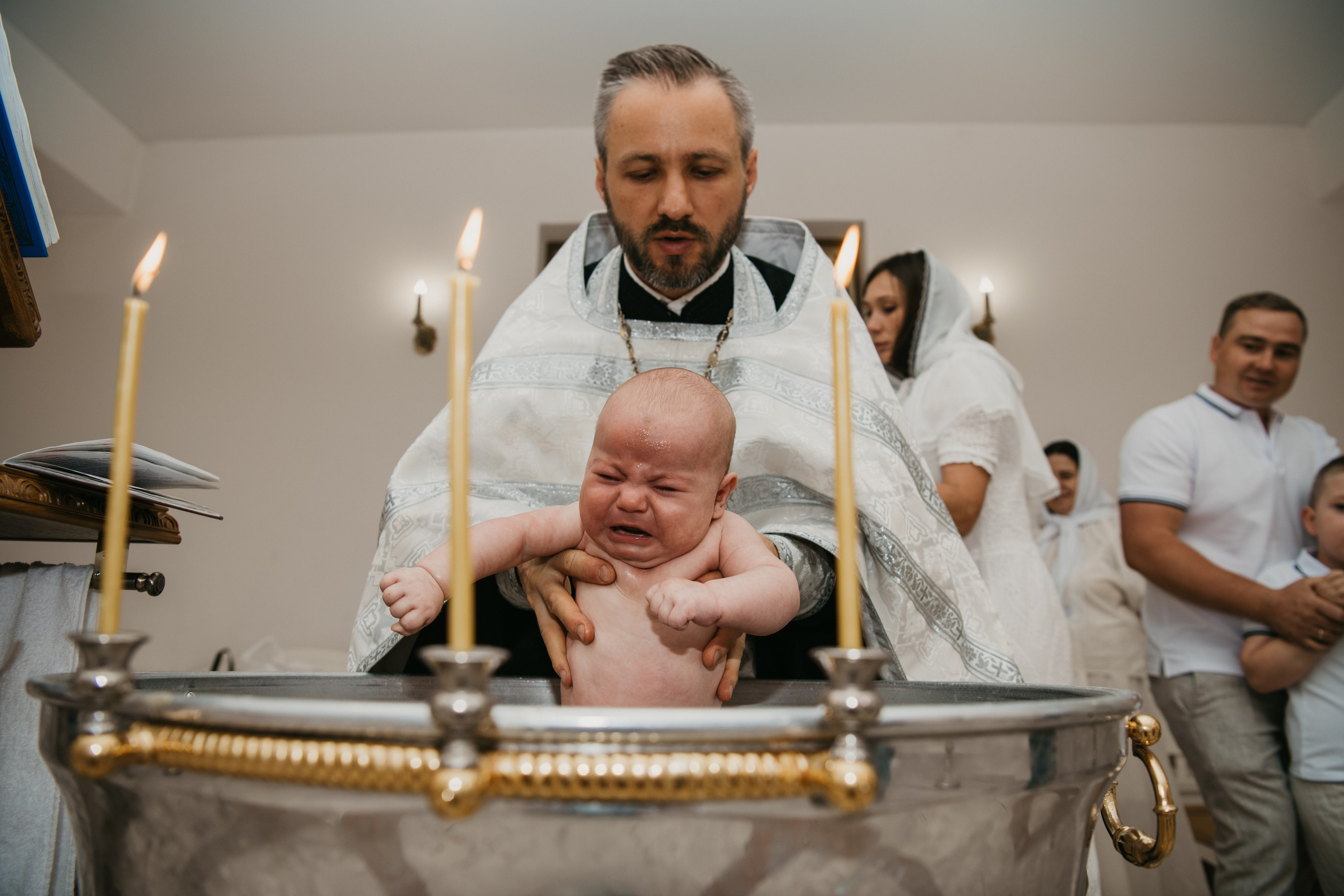 Крещение Евгения. Фотограф на выписку из роддома в Москве и МО