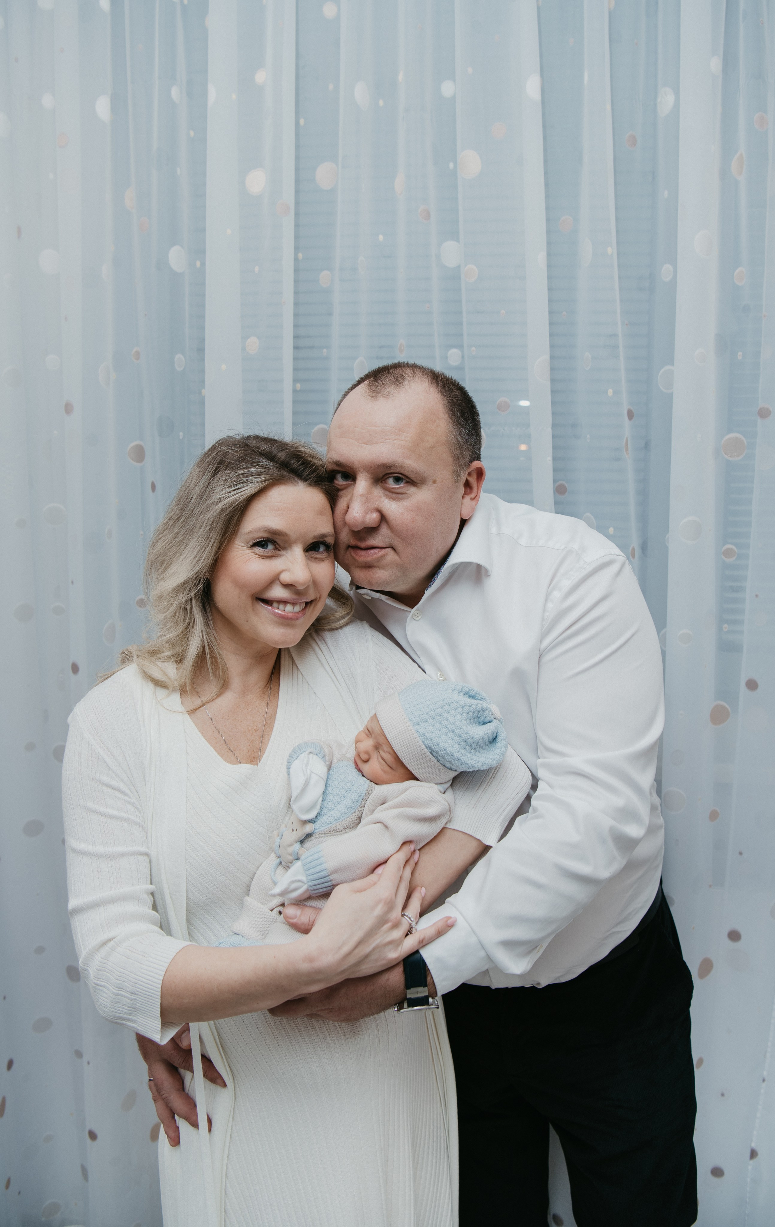 Выписка малыша. Мать и дитя в Лапино. Фотограф на выписку из роддома в Москве и МО