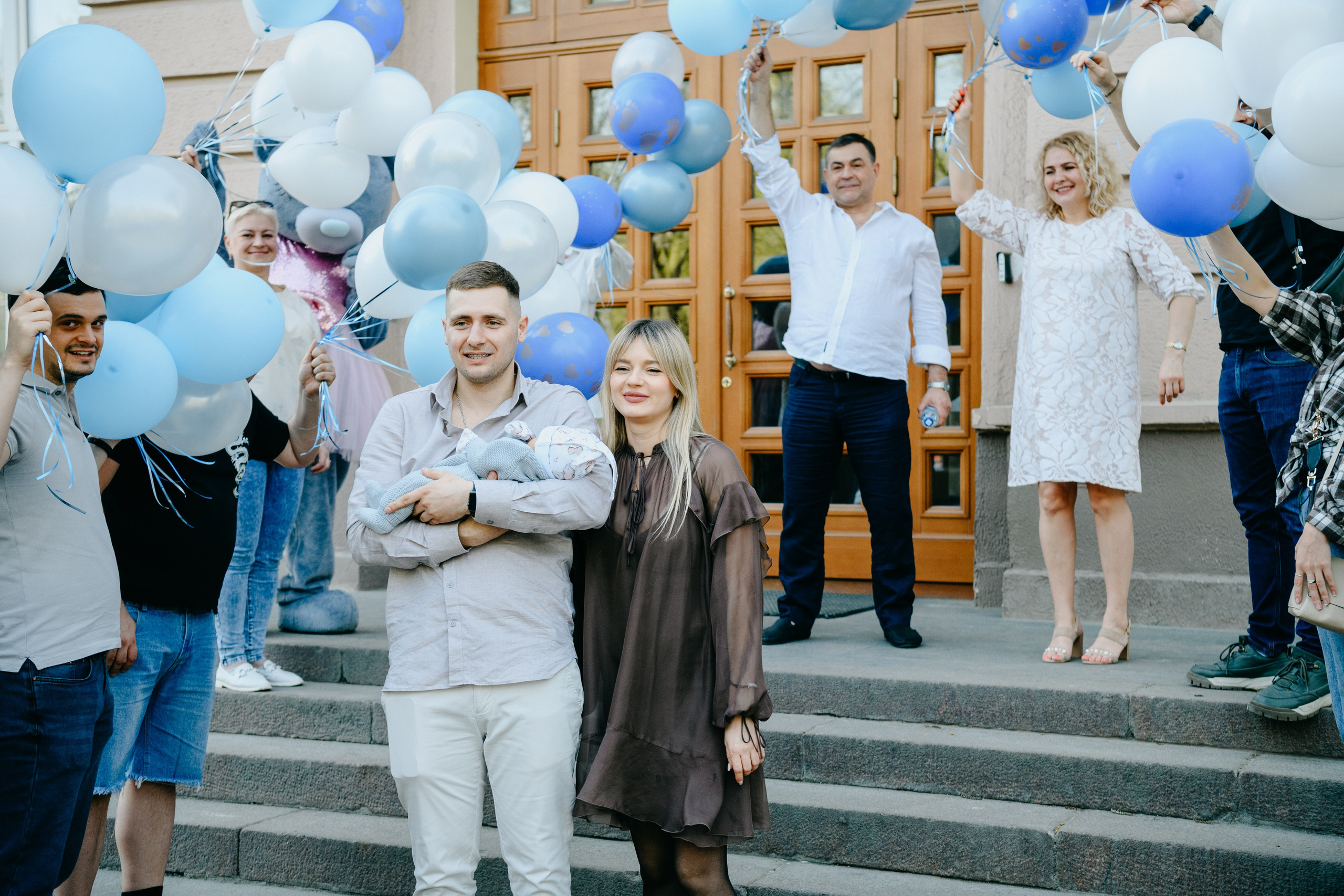Выписка Владимира. Снегиревка. Фотограф на выписку из роддома в Москве и МО