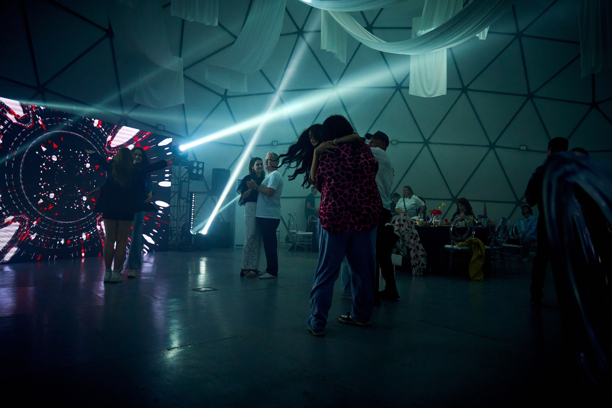 Дмитрий Страхов — репортажный фотограф Сургут. Дмитрий Страхов фотограф в Сургуте