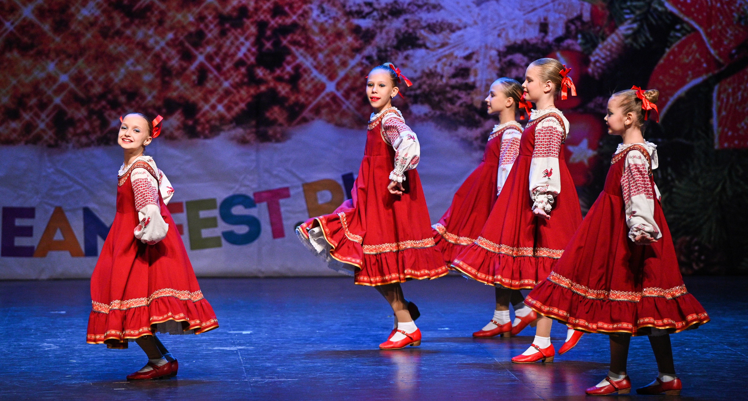 14.11.2024 «Новогодний Звездопад Талантов» Фестивальное движение «Шаг к мечте» г. Москва. Медиастудия Фото Концепт