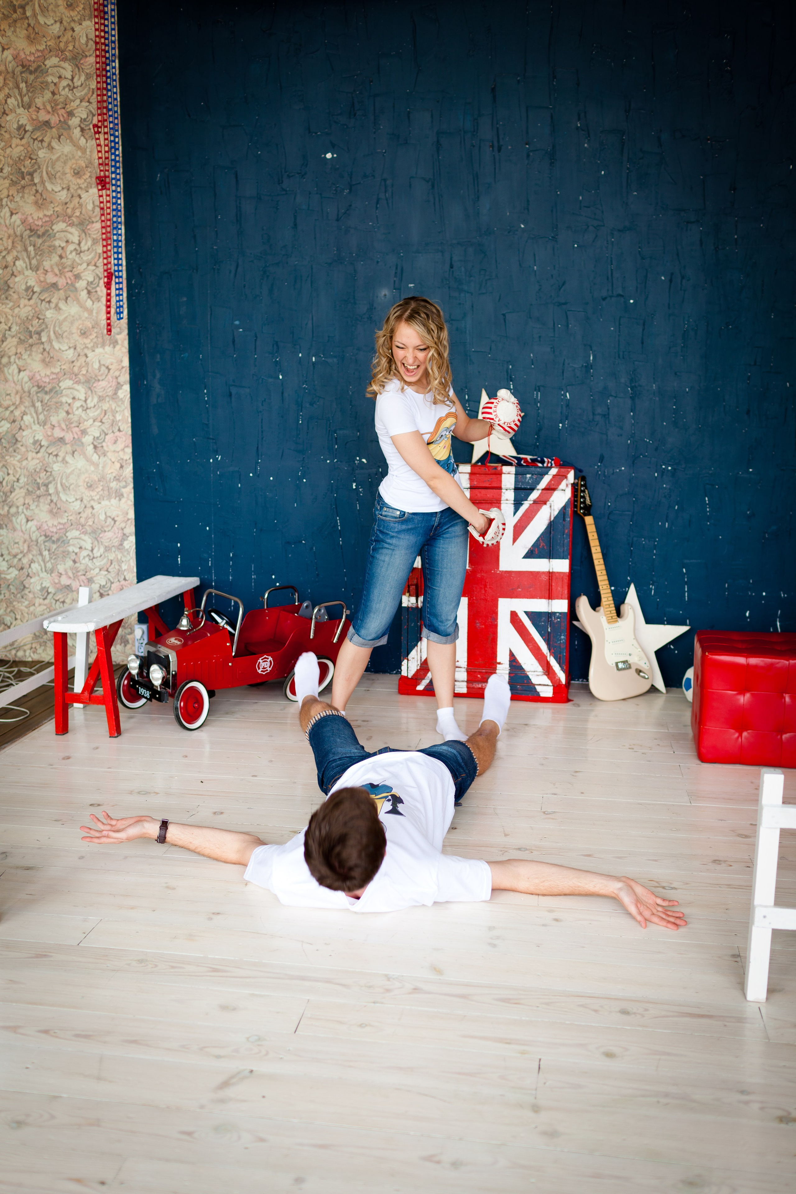 Фотосессия Димы и Сони в студии. Фотограф Денис Гавриленков в Москве