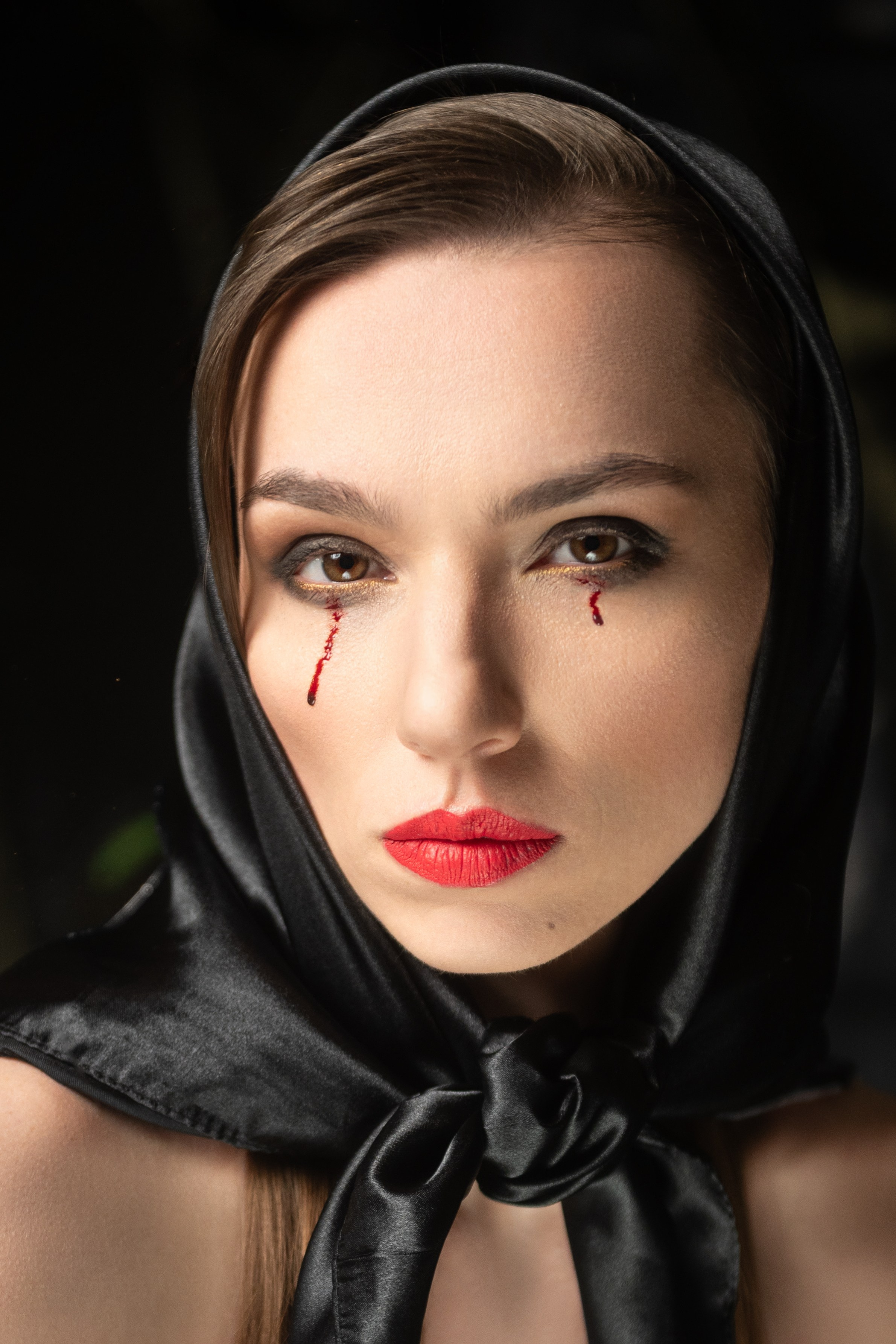 Арт-фотосессия в Москве под ключ. Портретный фотограф в Москве Артем Венглинский