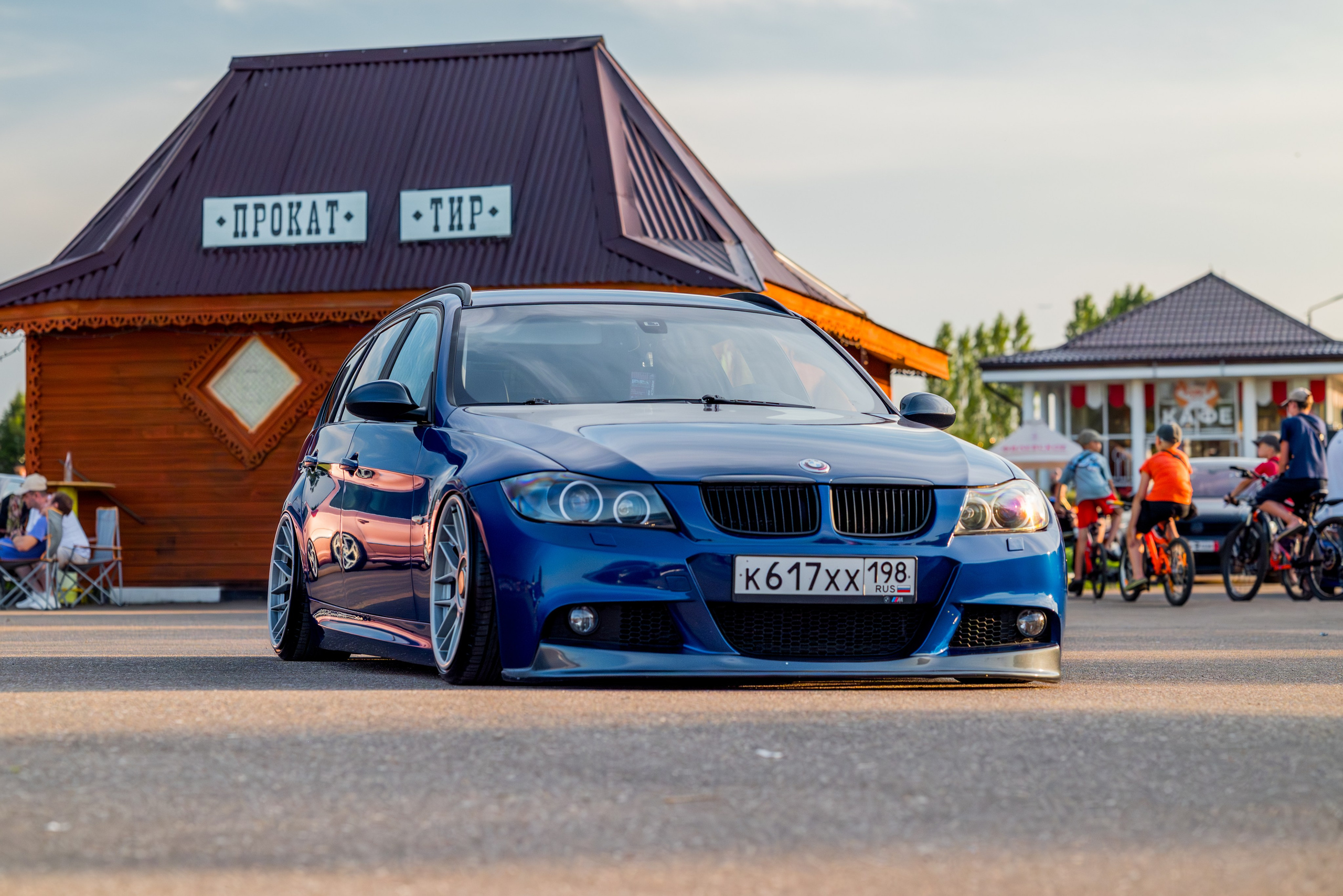 WHYNOT'25. Автомобильный фотограф Александра Рузиева aka Ju1cyFlex