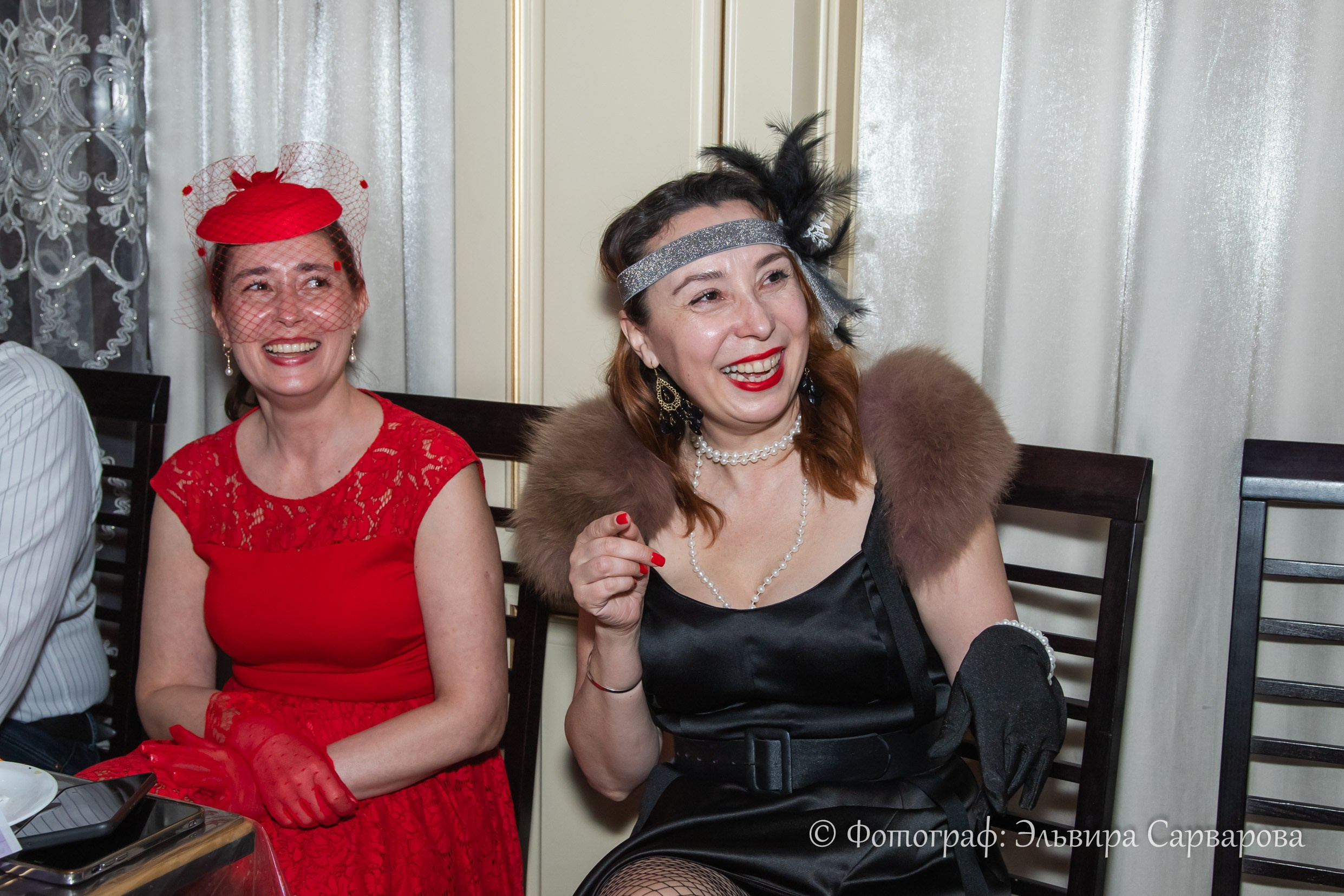 Гангстерская вечеринка в стиле 1920-х. Репортажный Фотограф