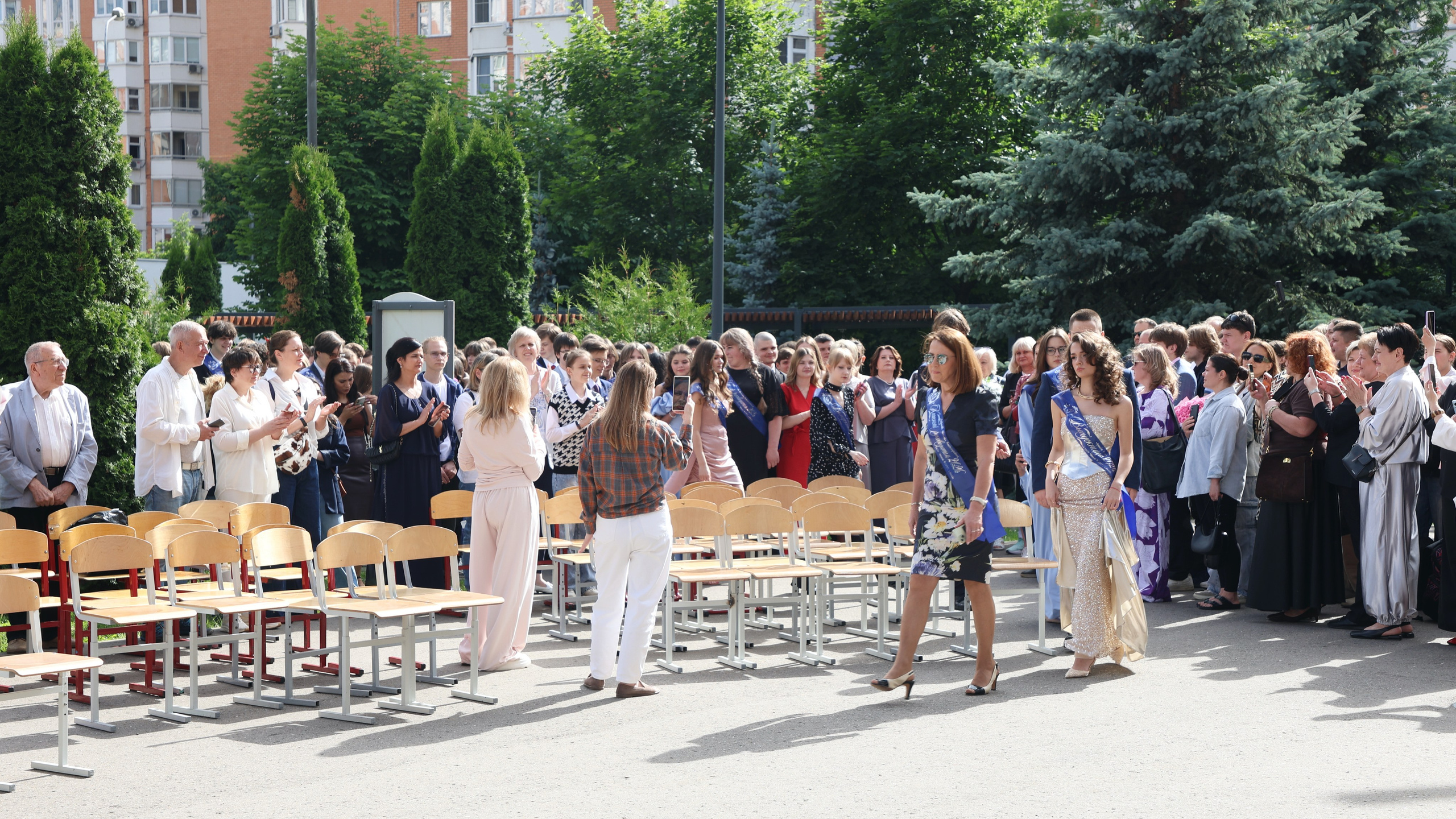 26/06/26. Школьные выпускные альбомы в Москве Марина Николаева