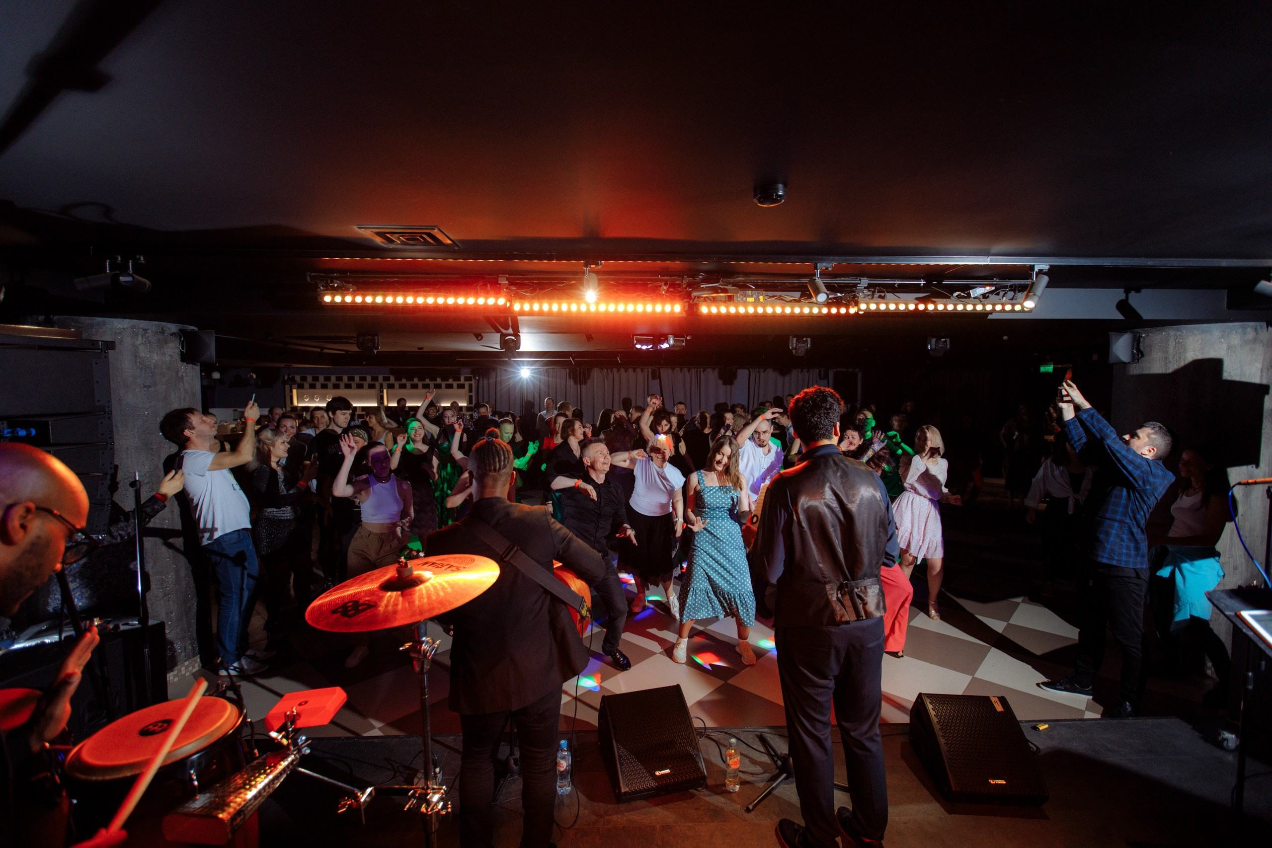 ISALSА. Вечеринка в школе танцев. Свадебный фотограф в Ярославле Анастасия Архипова