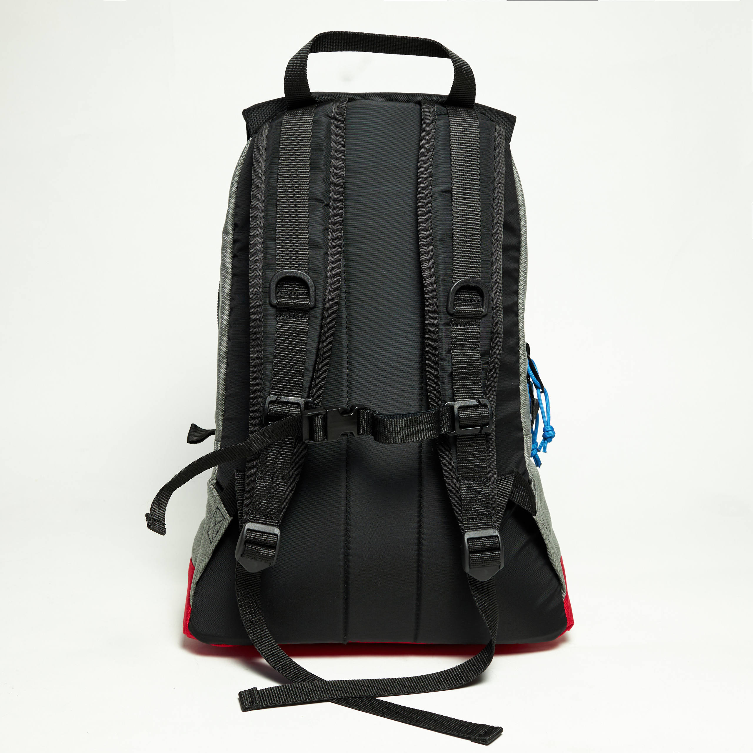 Рюкзаки. Студийный и лайфстайл фотограф в Санкт-Петербурге Карлюк Анатолий