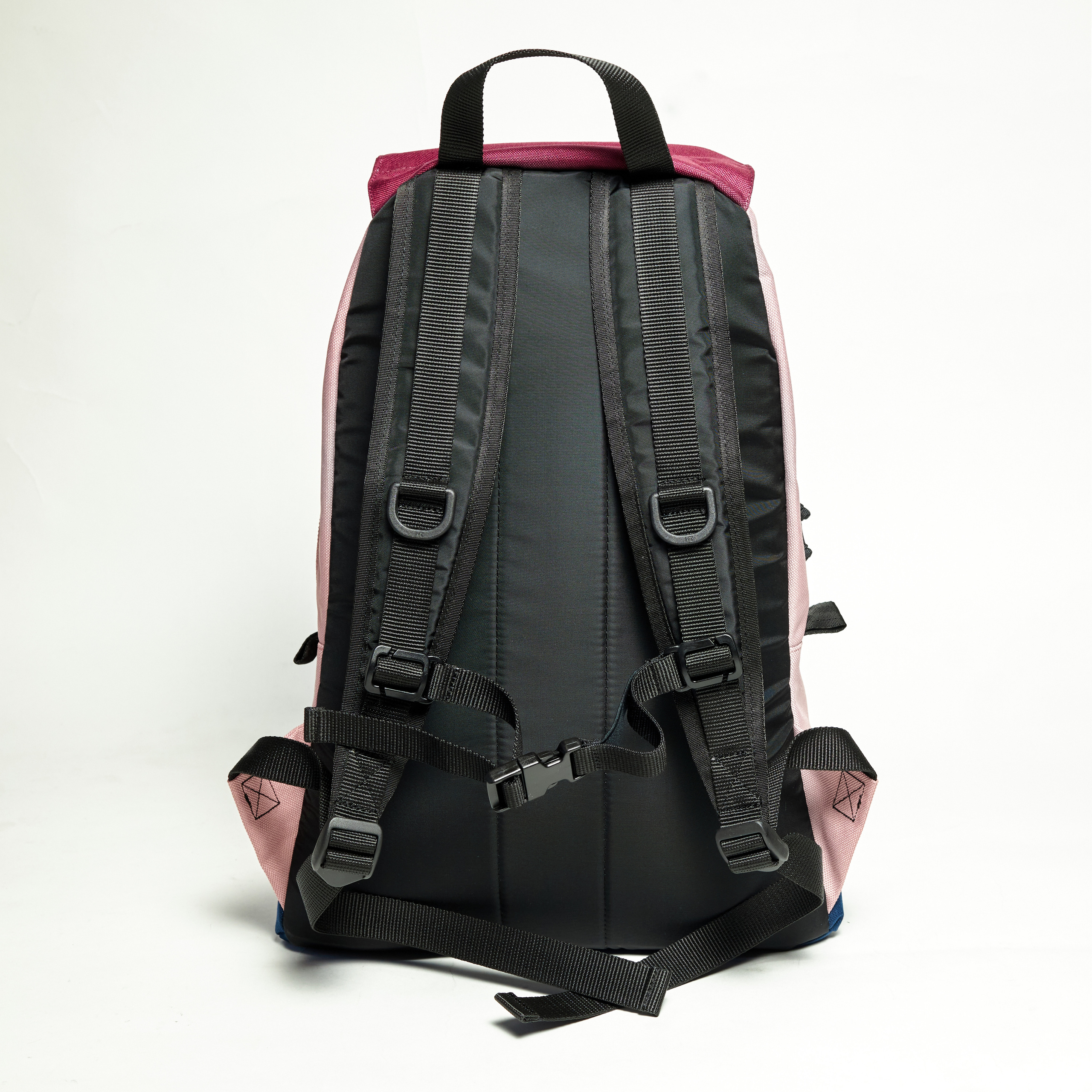 Рюкзаки. Студийный и лайфстайл фотограф в Санкт-Петербурге Карлюк Анатолий