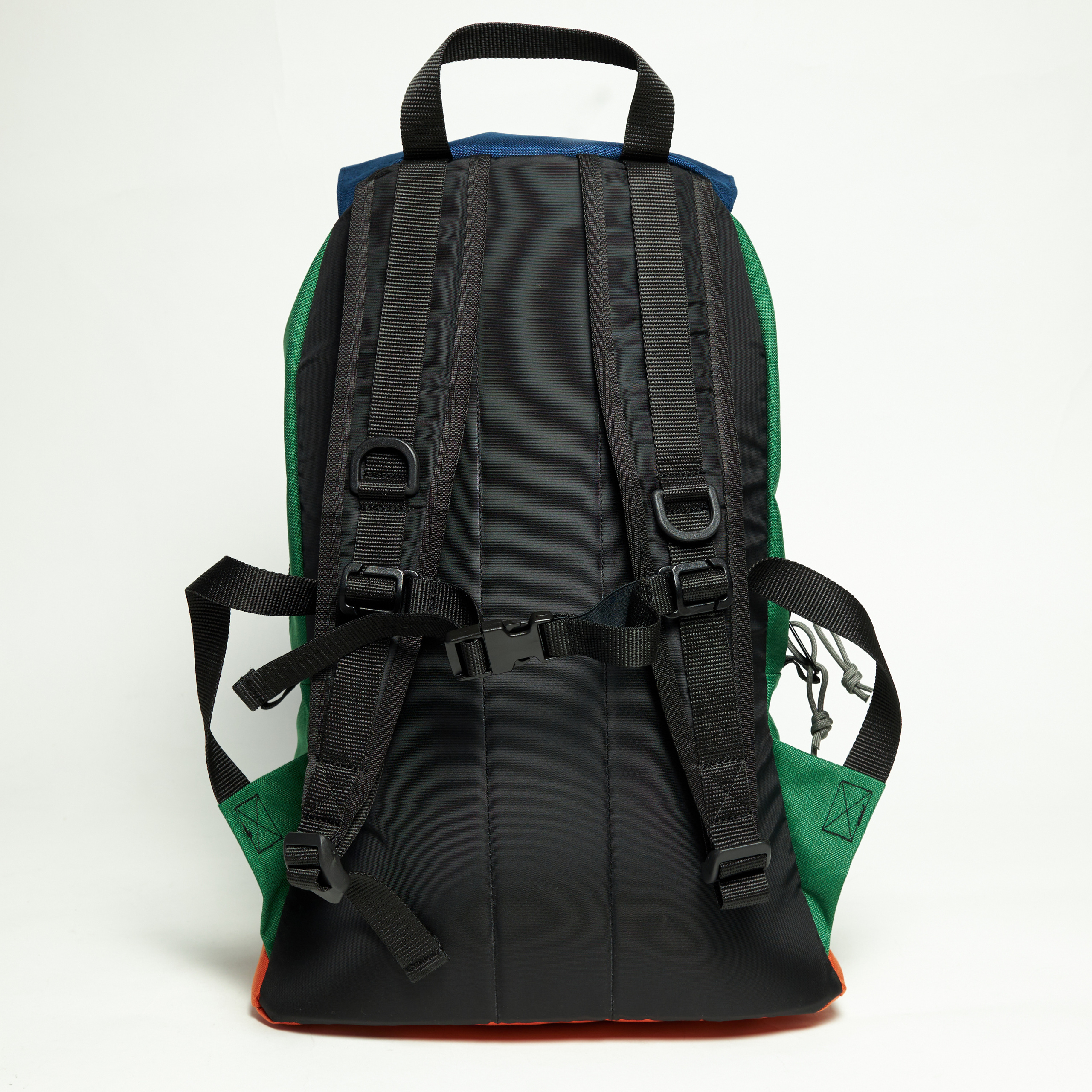 Рюкзаки. Студийный и лайфстайл фотограф в Санкт-Петербурге Карлюк Анатолий