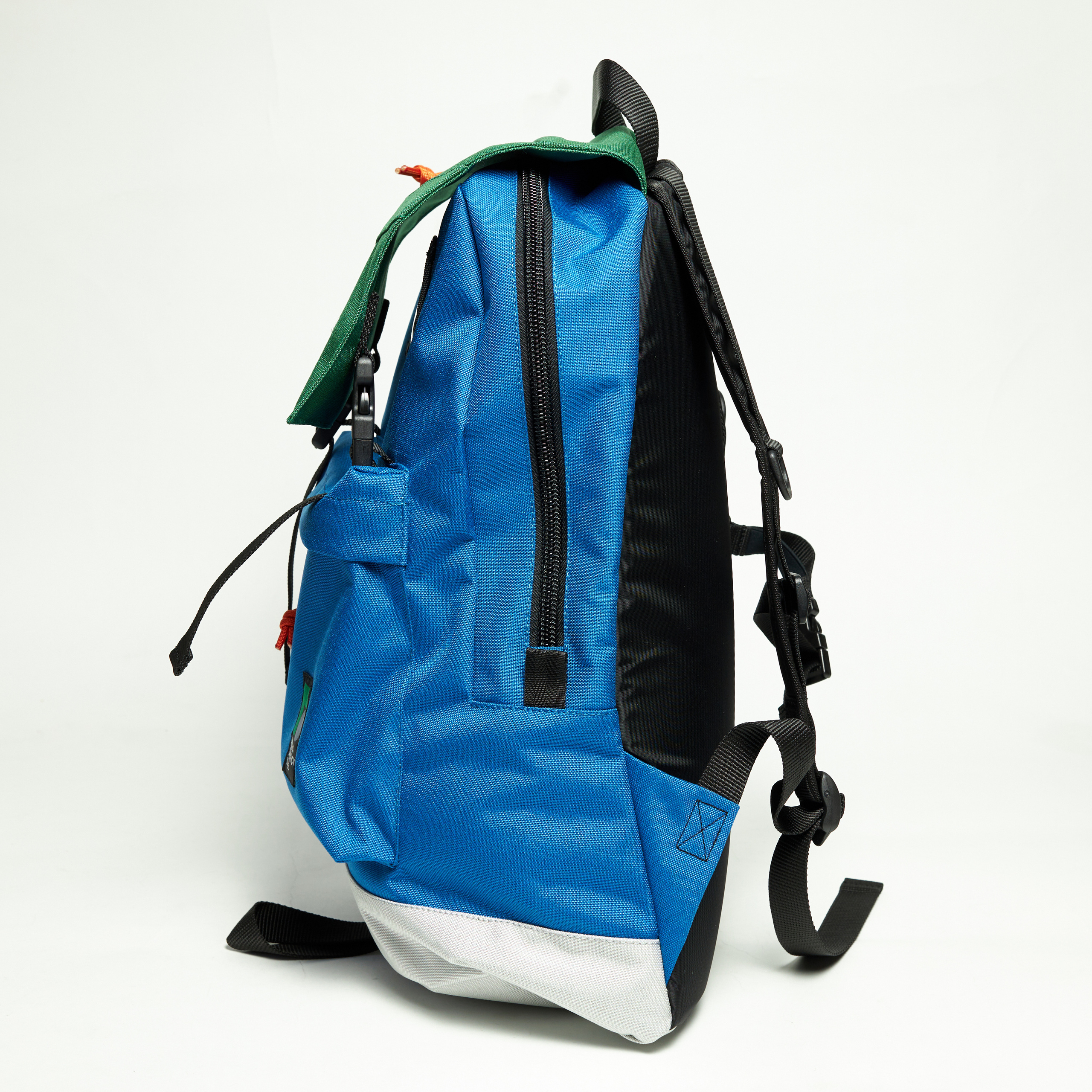 Рюкзаки. Студийный и лайфстайл фотограф в Санкт-Петербурге Карлюк Анатолий